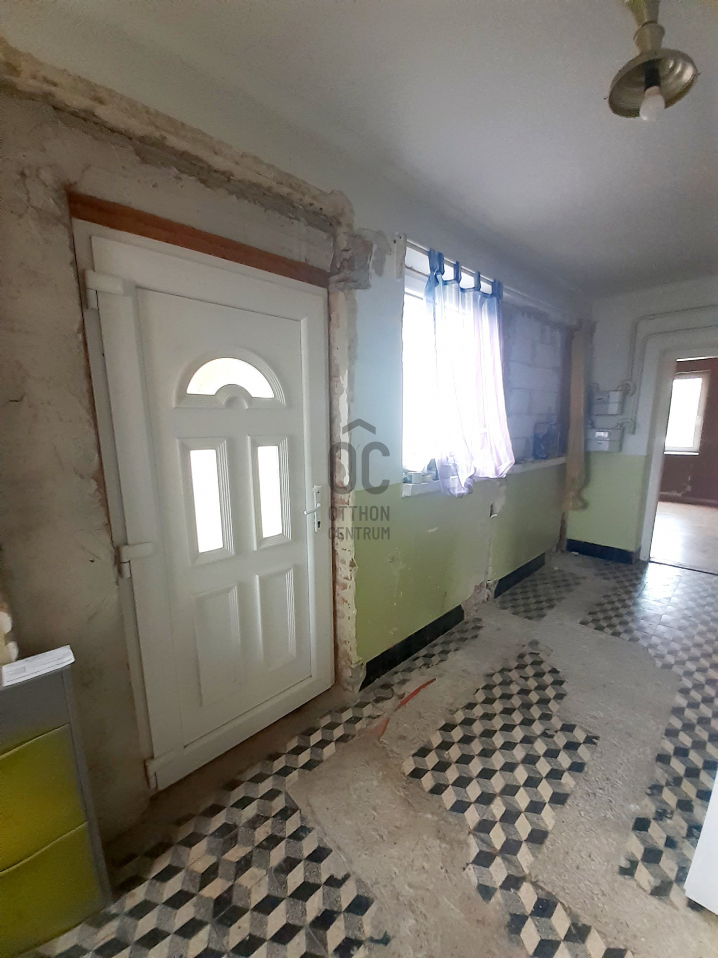 Gallery zoom image