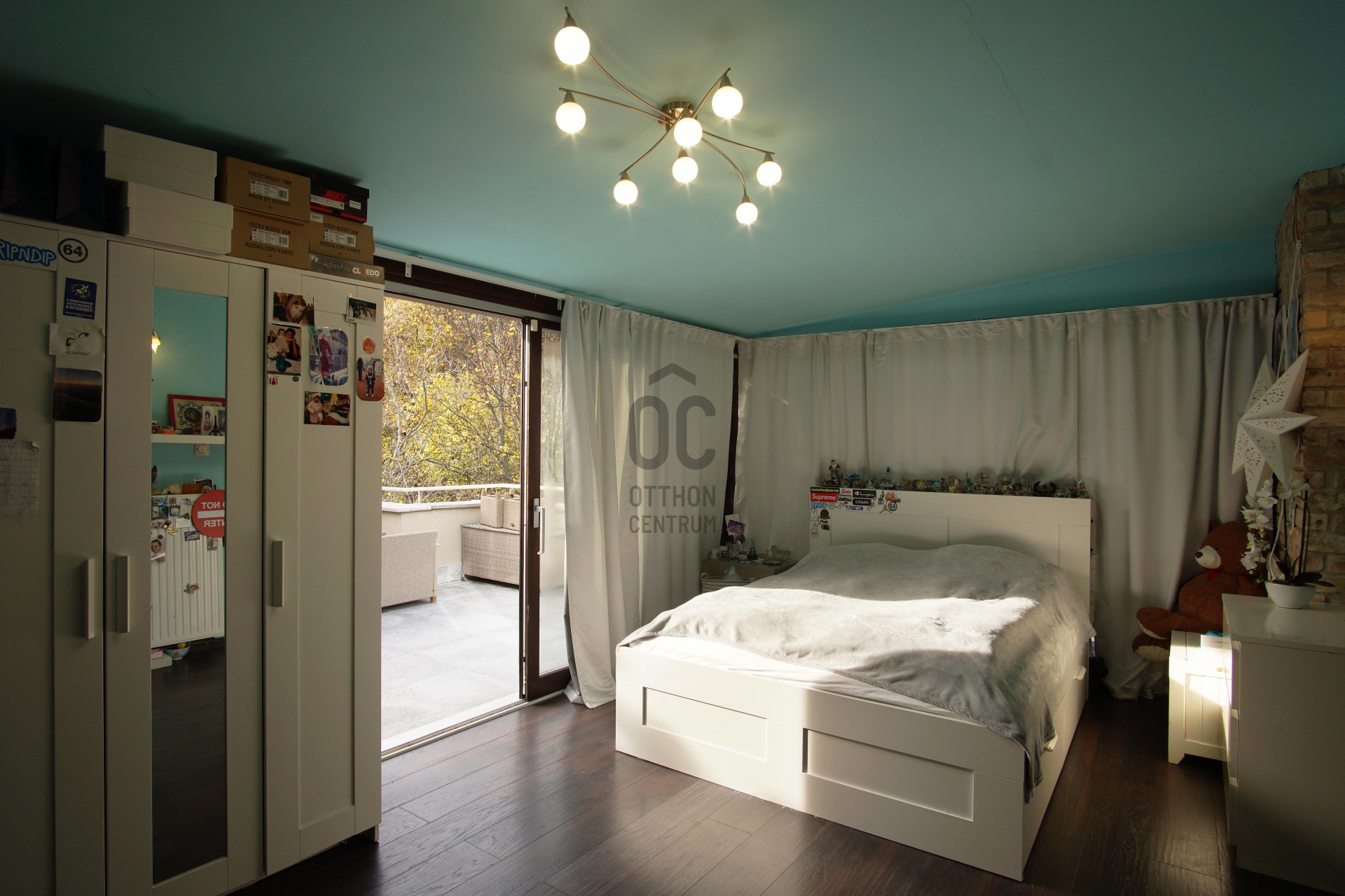 Gallery zoom image