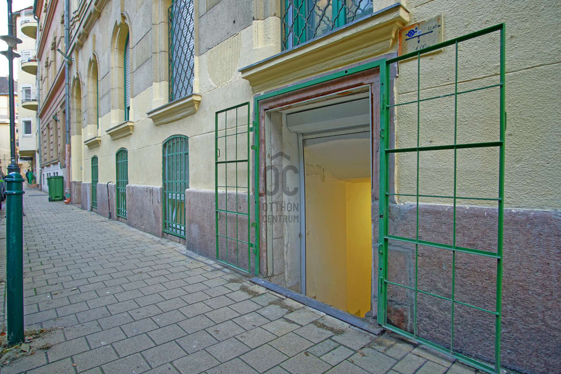Gallery zoom image