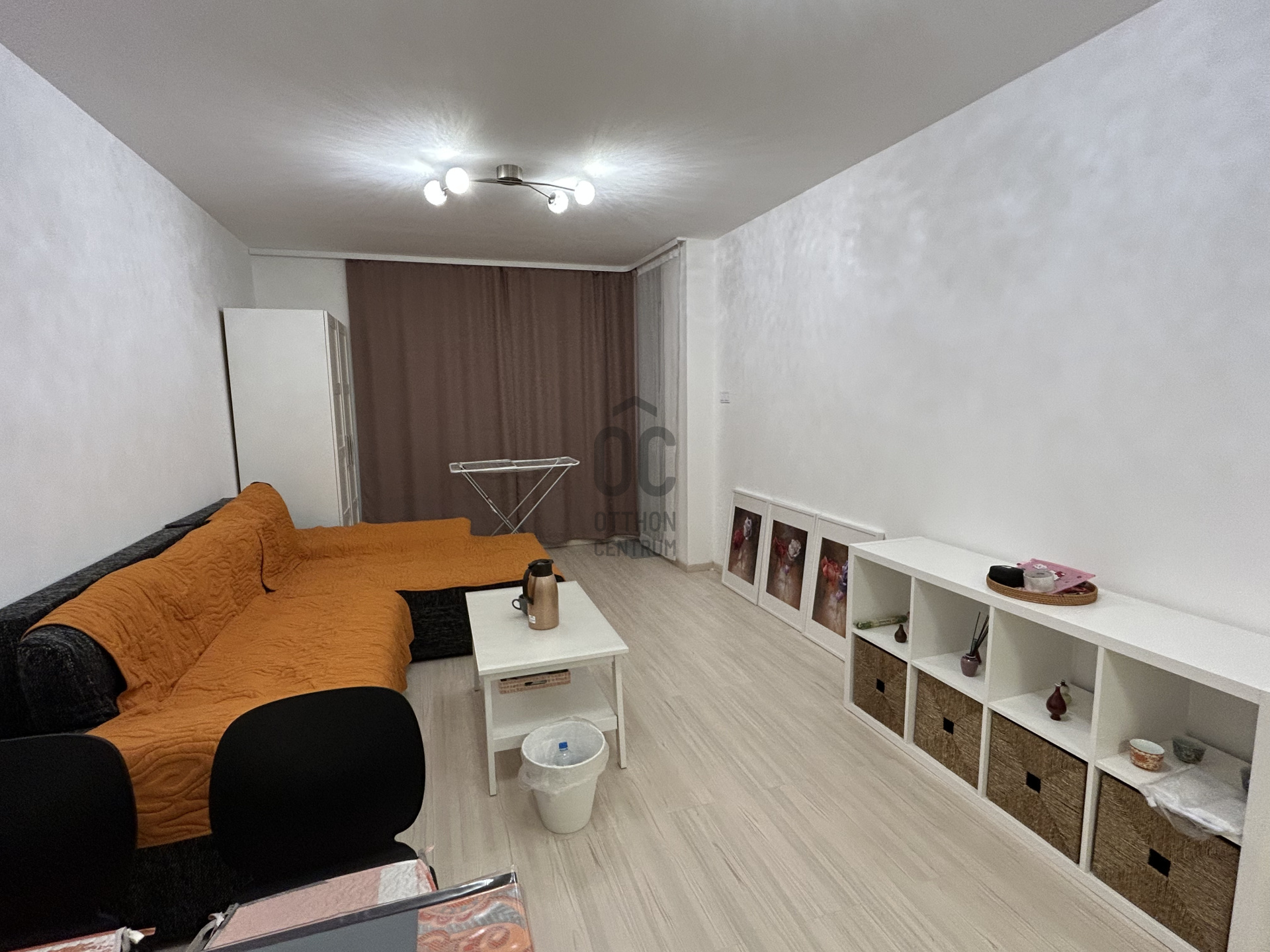 Gallery zoom image