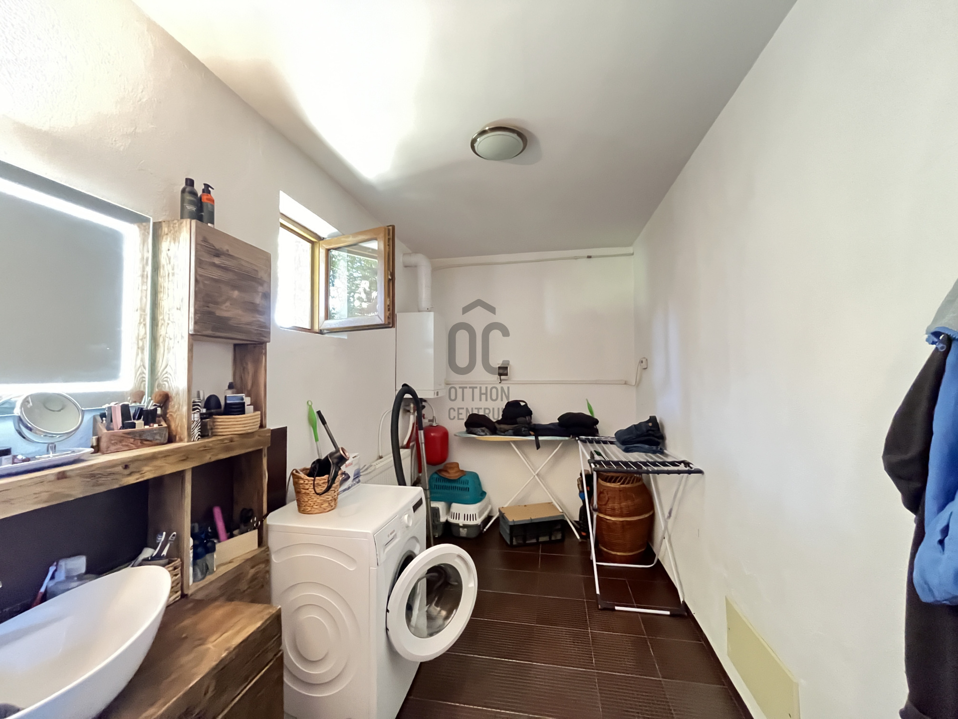 Gallery zoom image