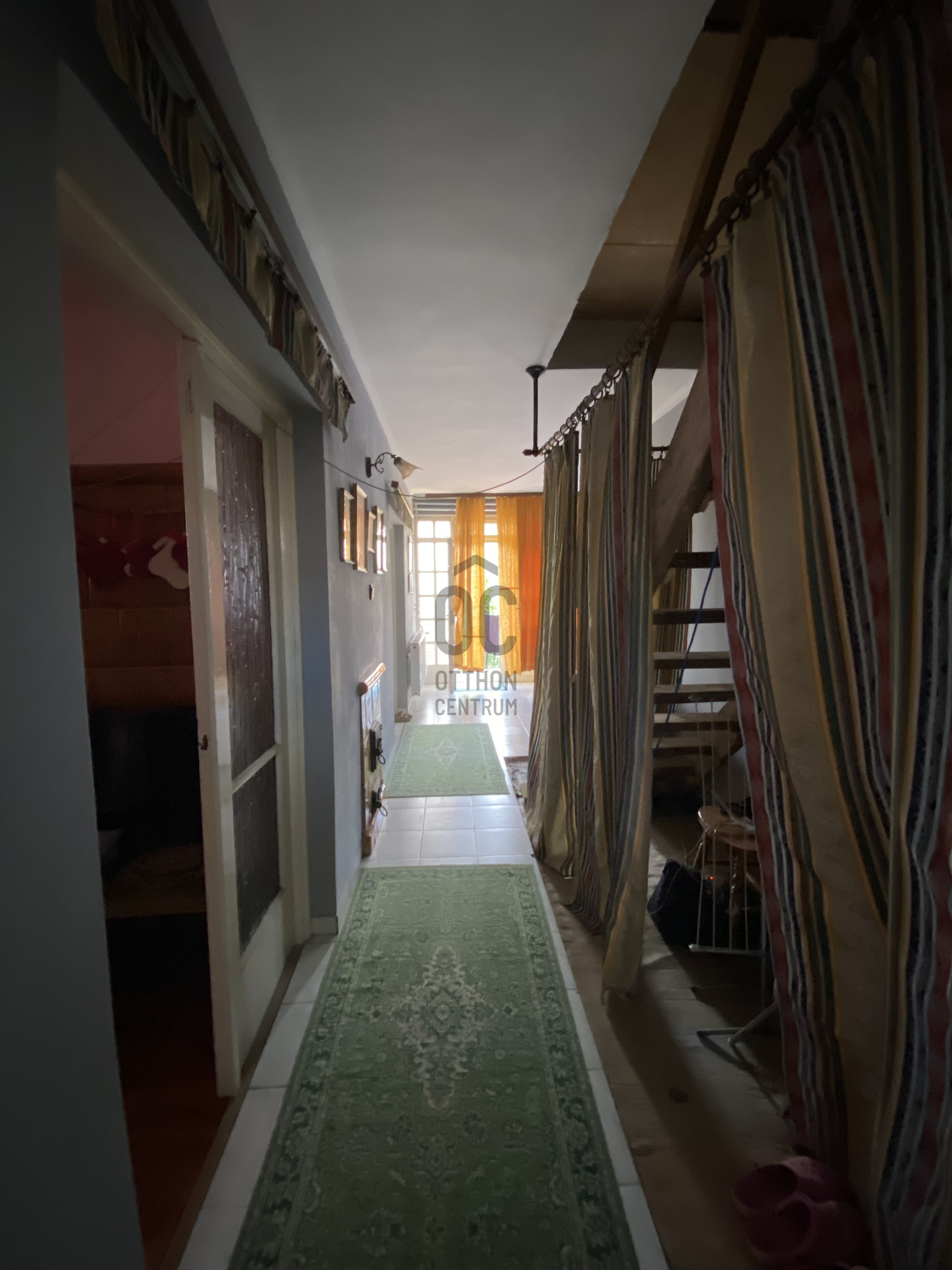Gallery zoom image