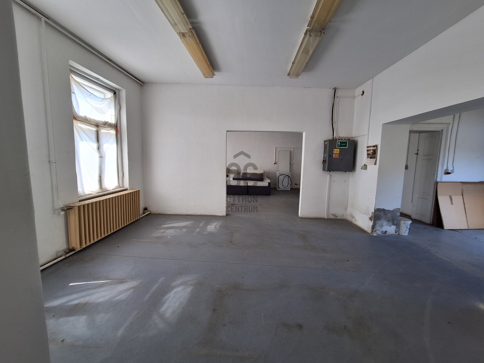 Gallery zoom image