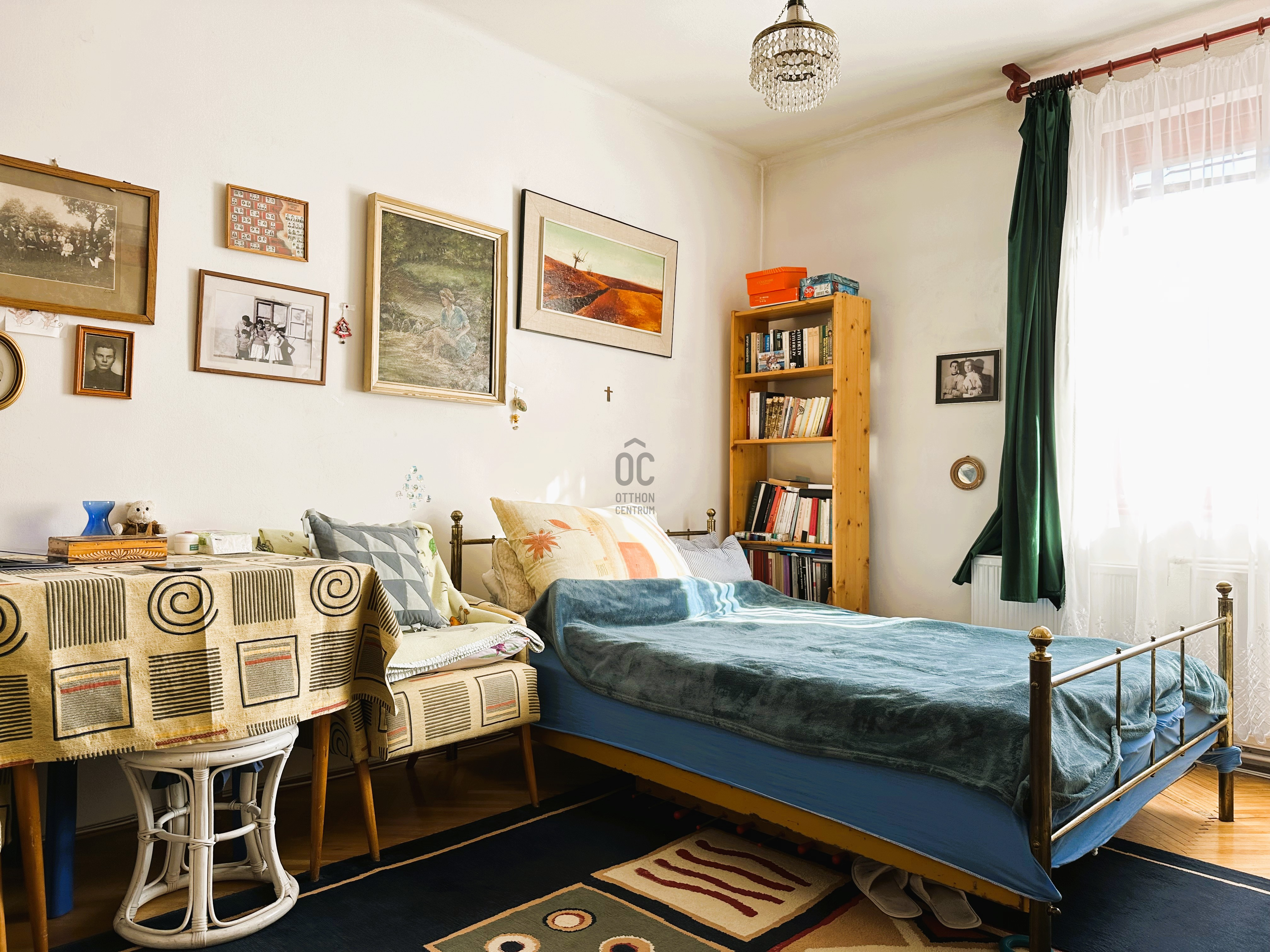 Gallery zoom image