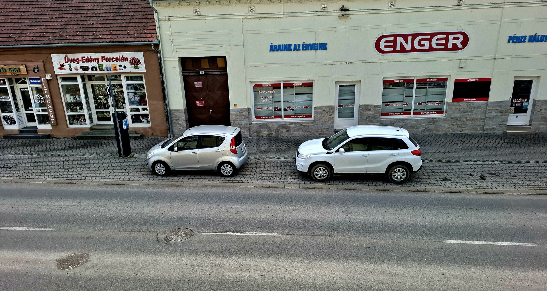 Gallery zoom image