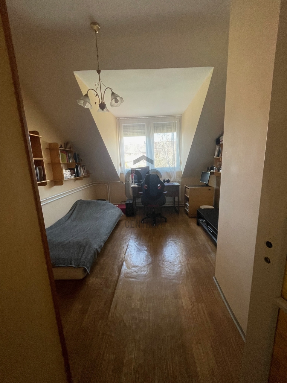 Gallery zoom image