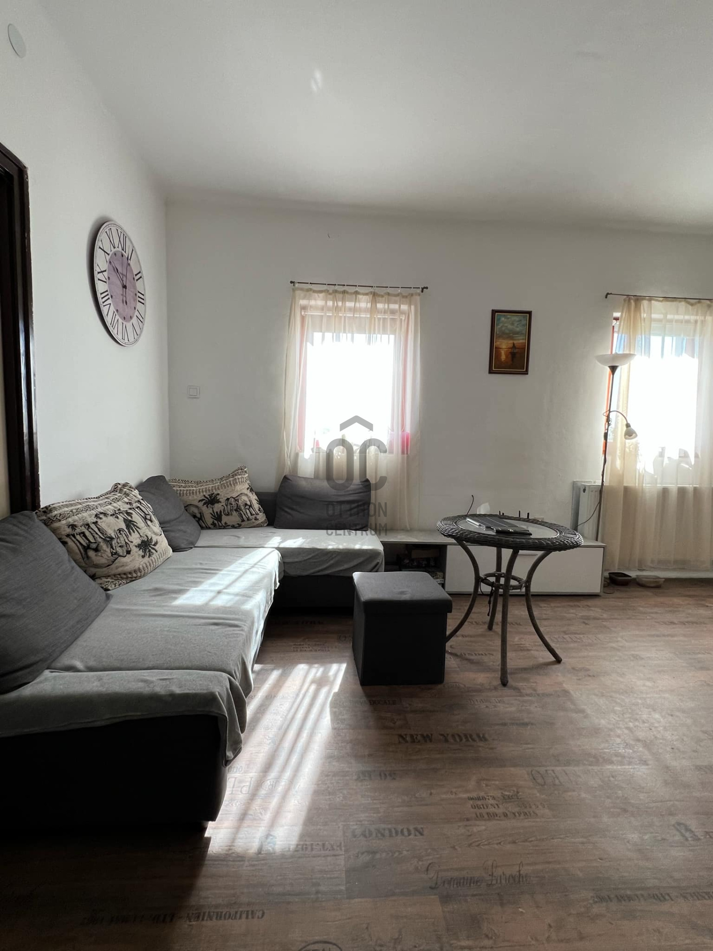 Gallery zoom image