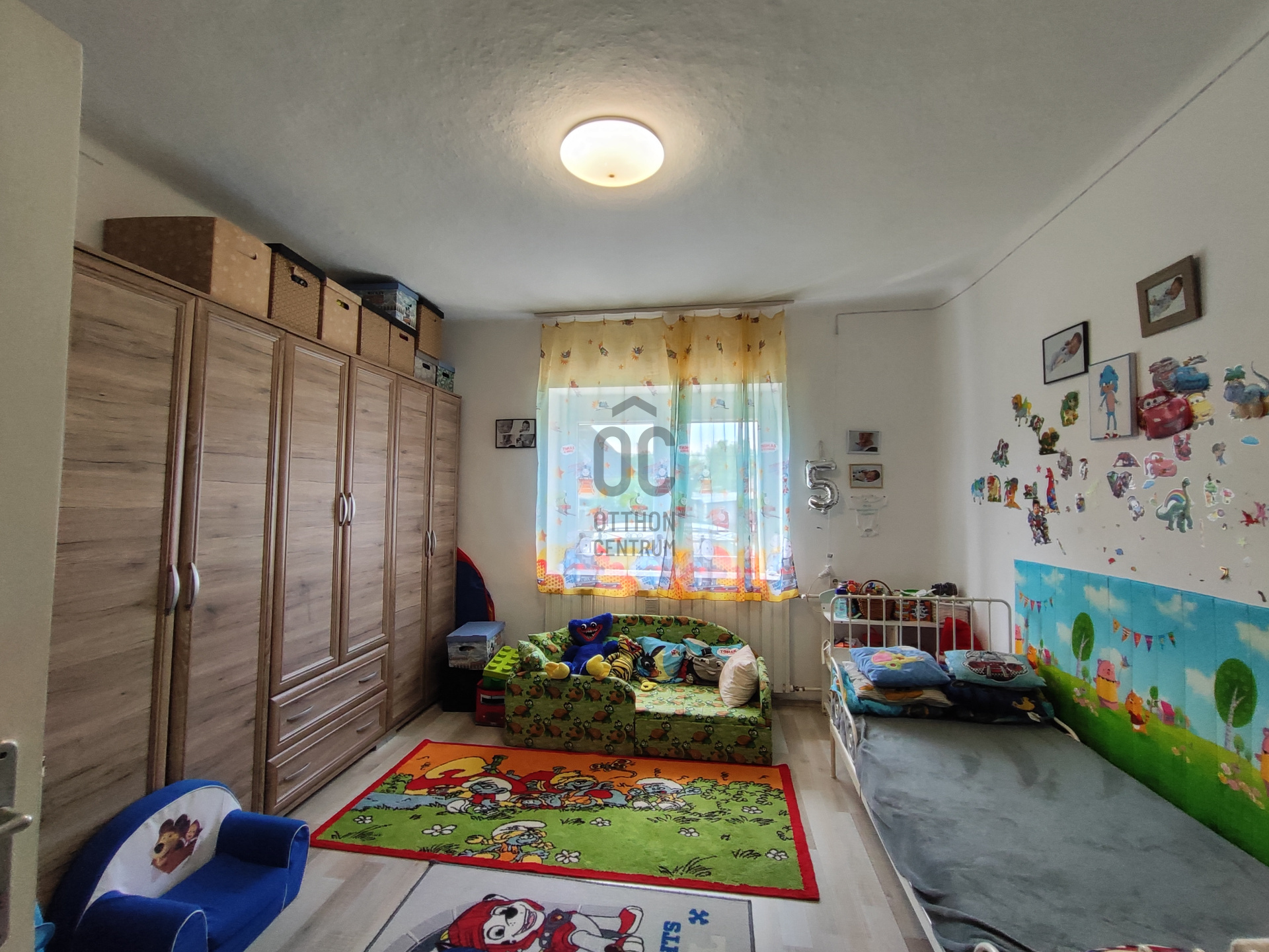 Gallery zoom image