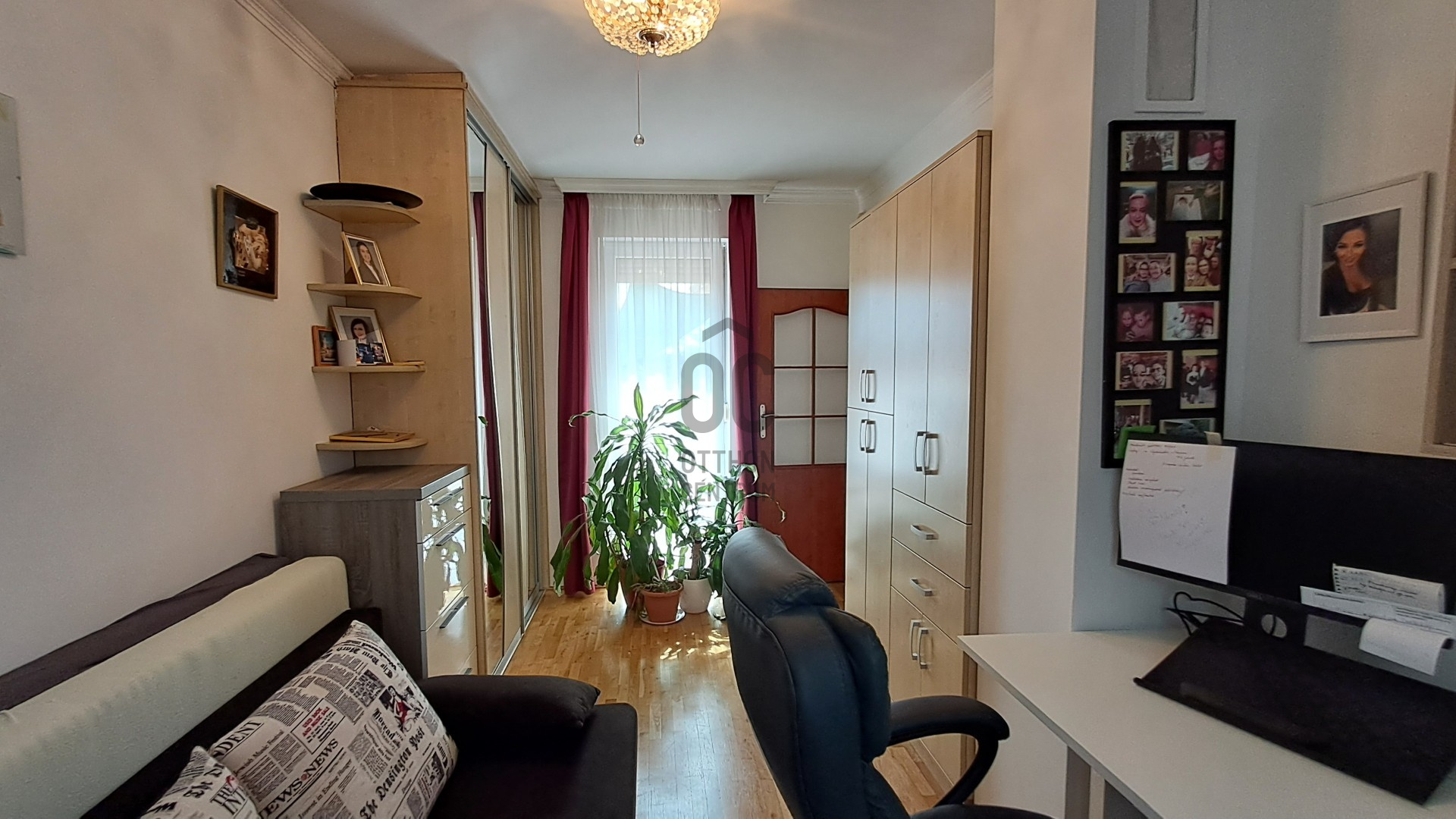 Gallery zoom image