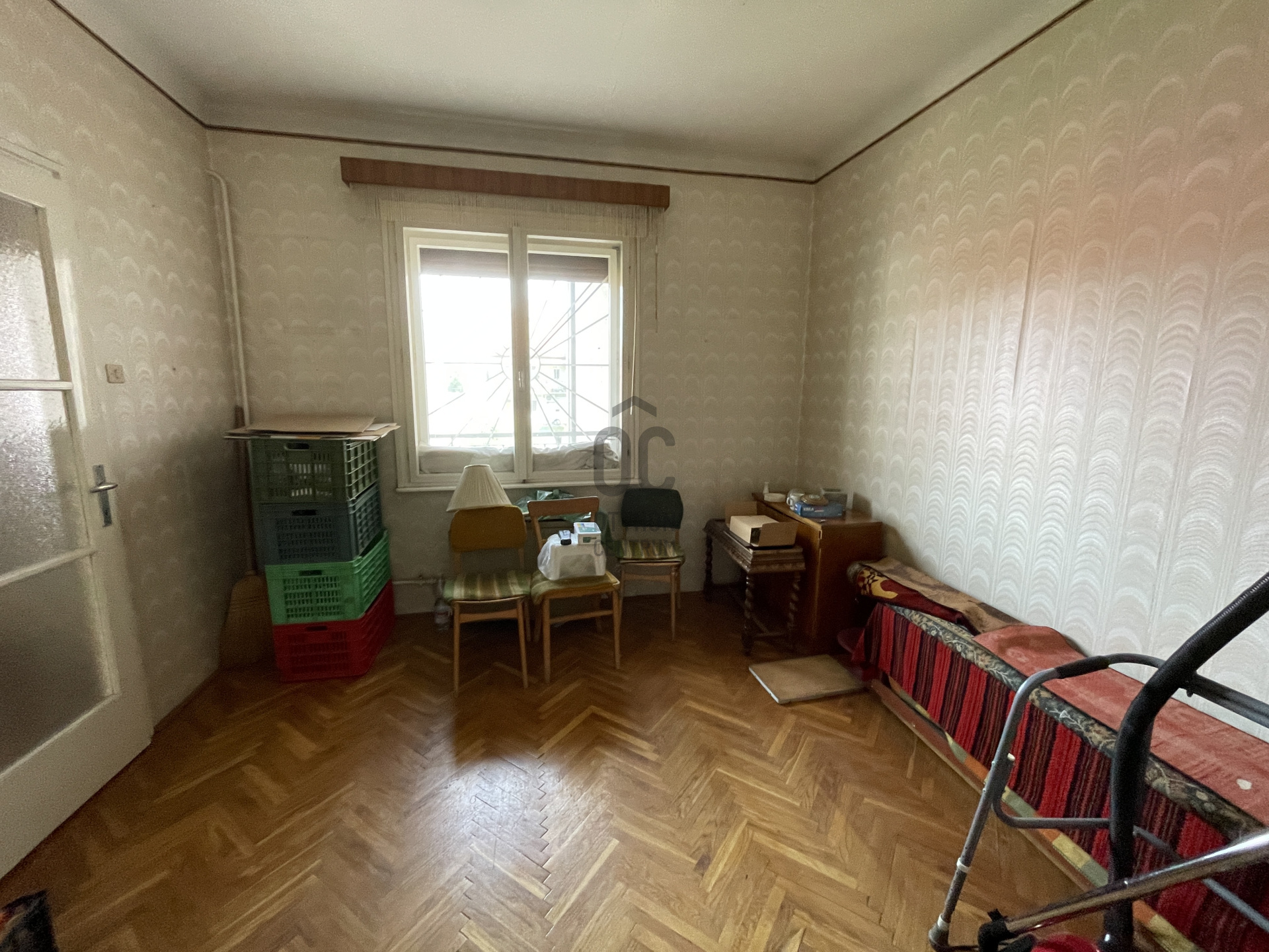 Gallery zoom image