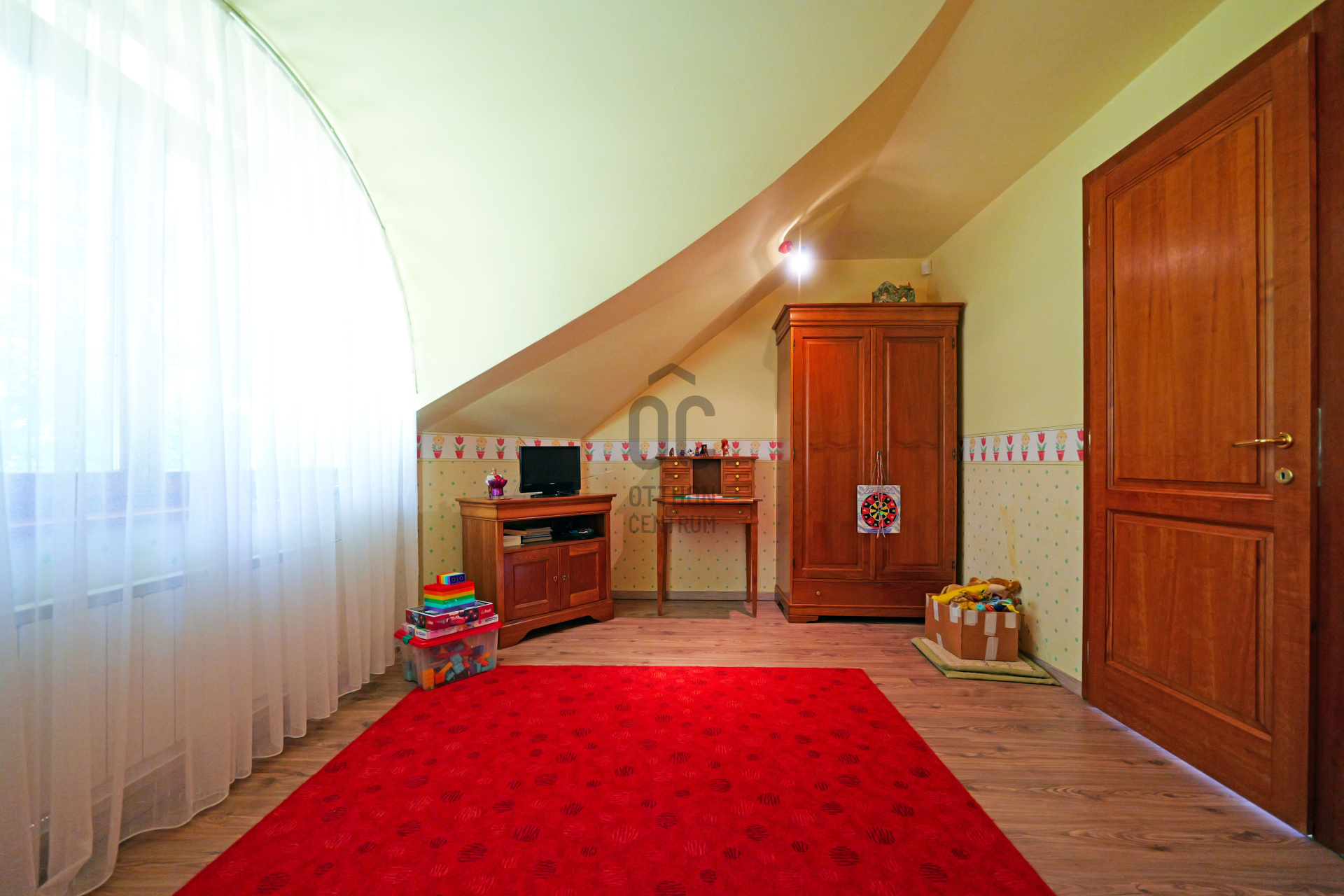 Gallery zoom image
