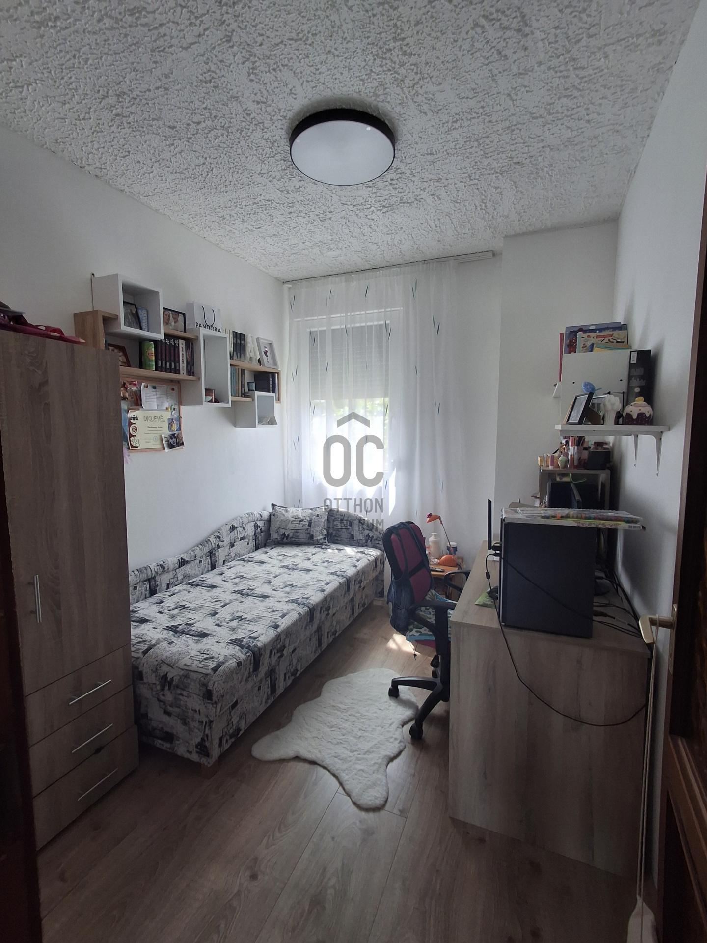 Gallery zoom image