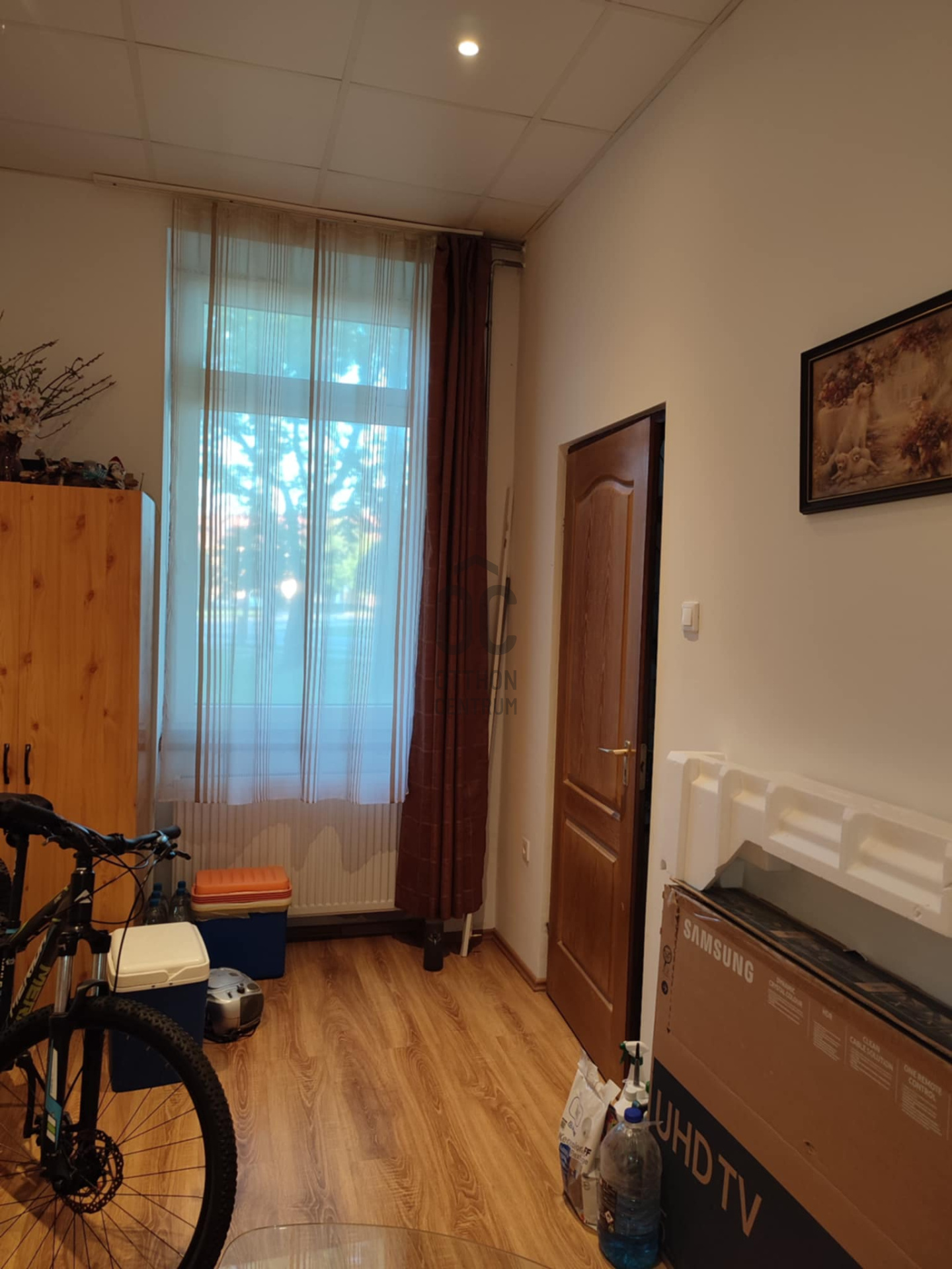 Gallery zoom image
