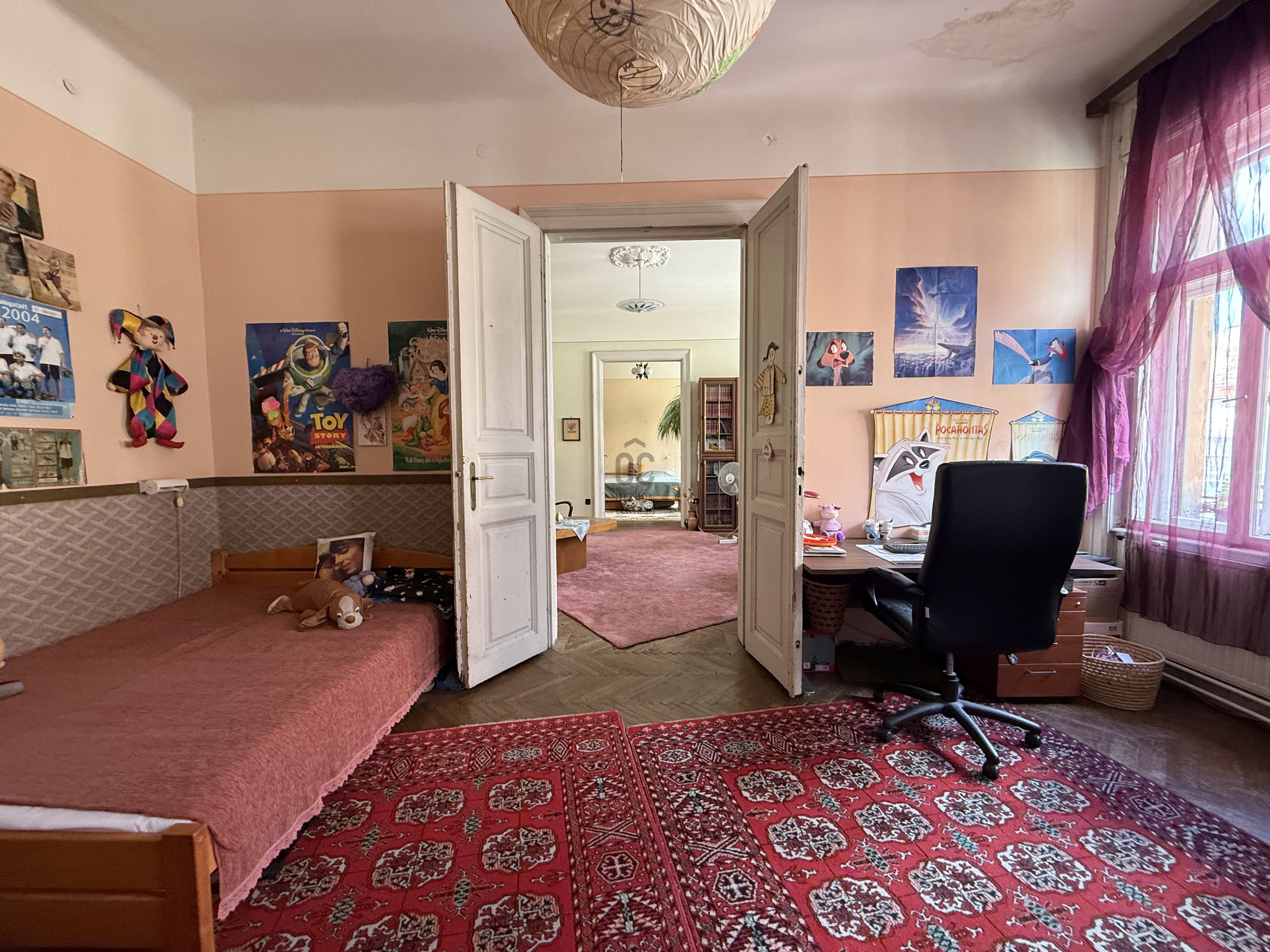 Gallery zoom image