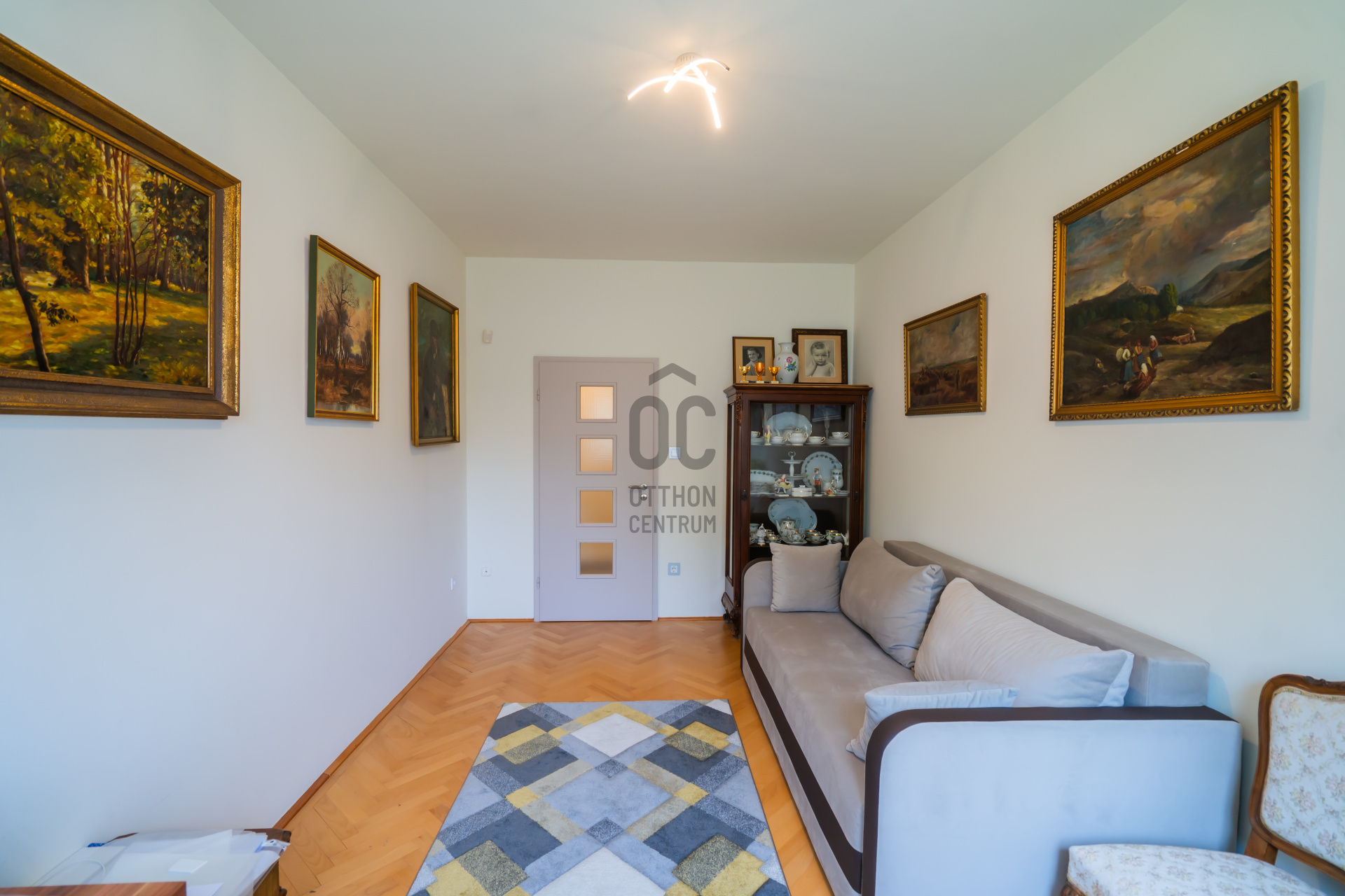 Gallery zoom image