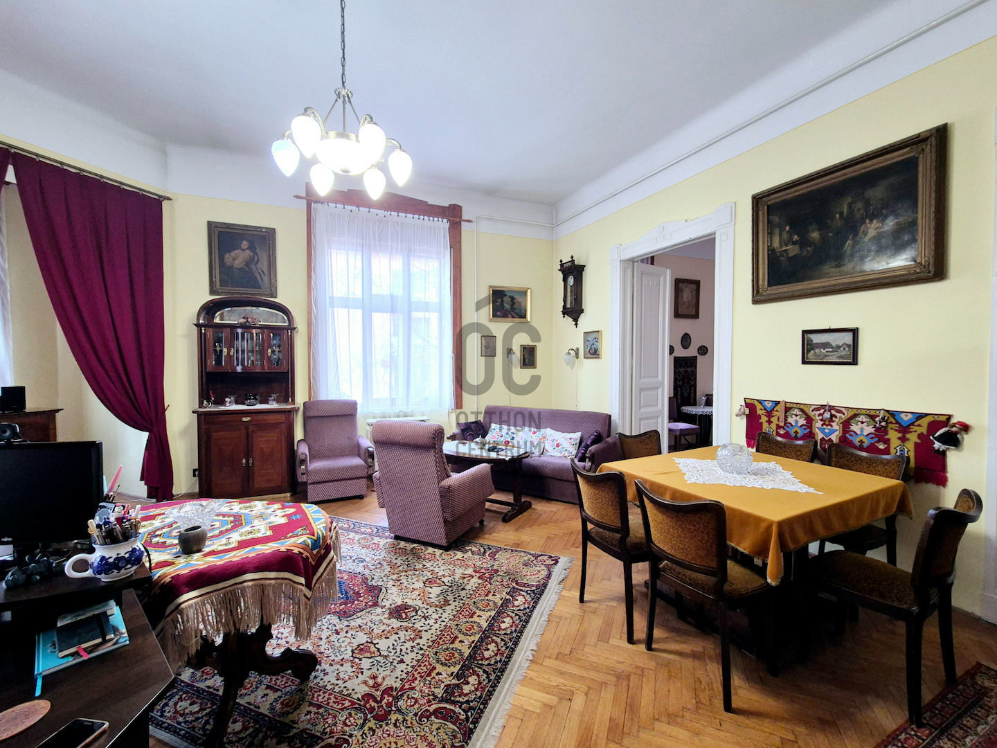 Gallery zoom image