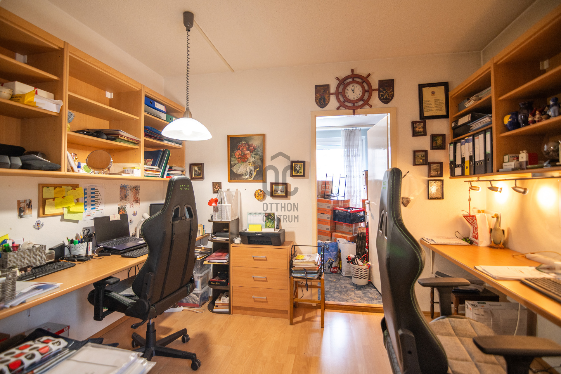 Gallery zoom image