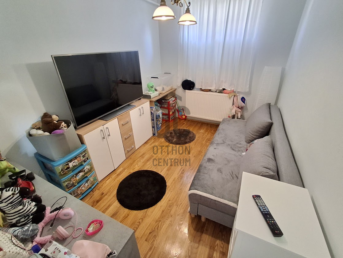 Gallery zoom image