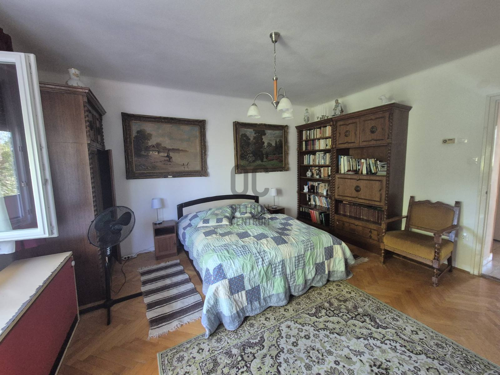 Gallery zoom image