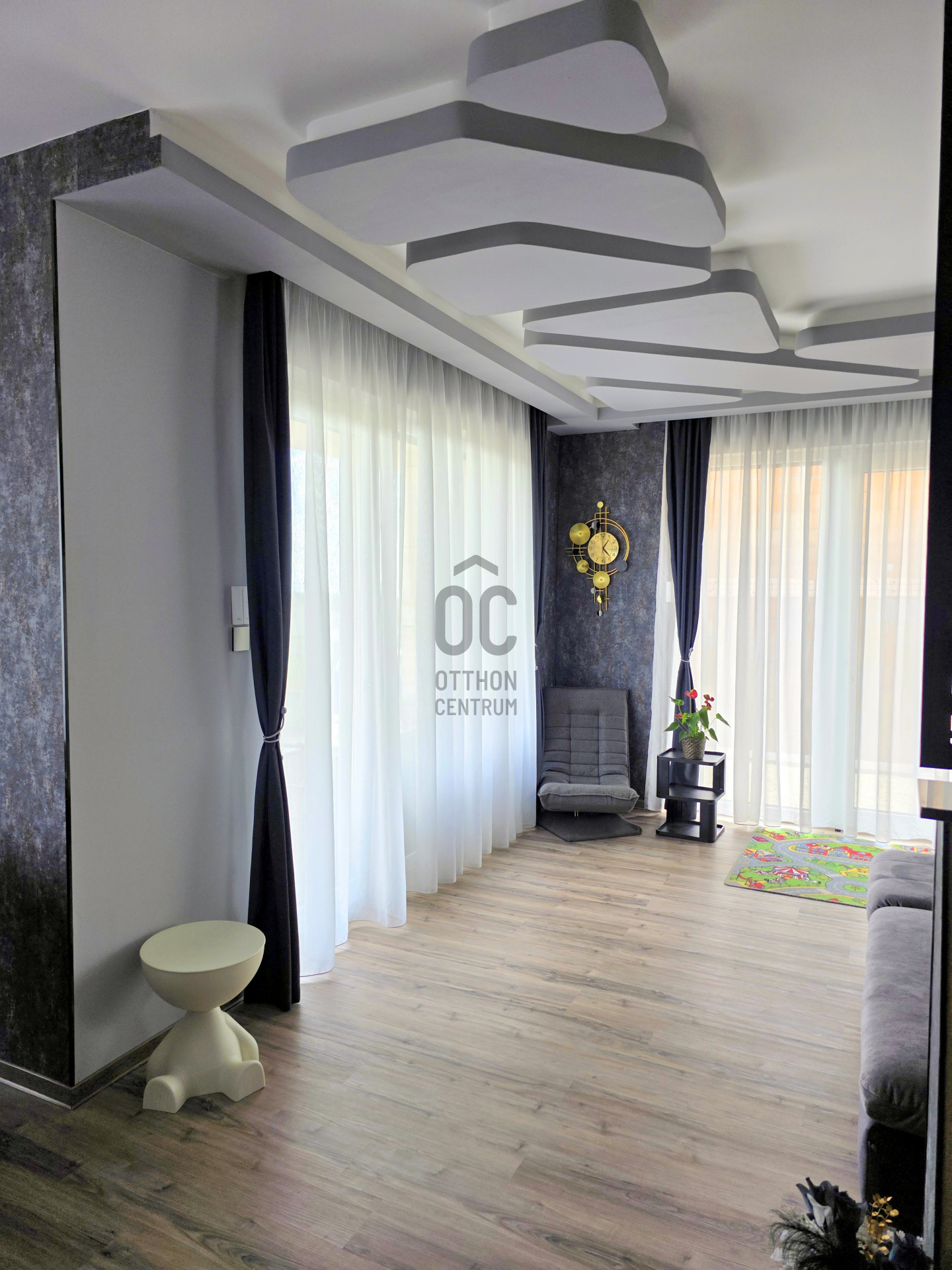 Gallery zoom image