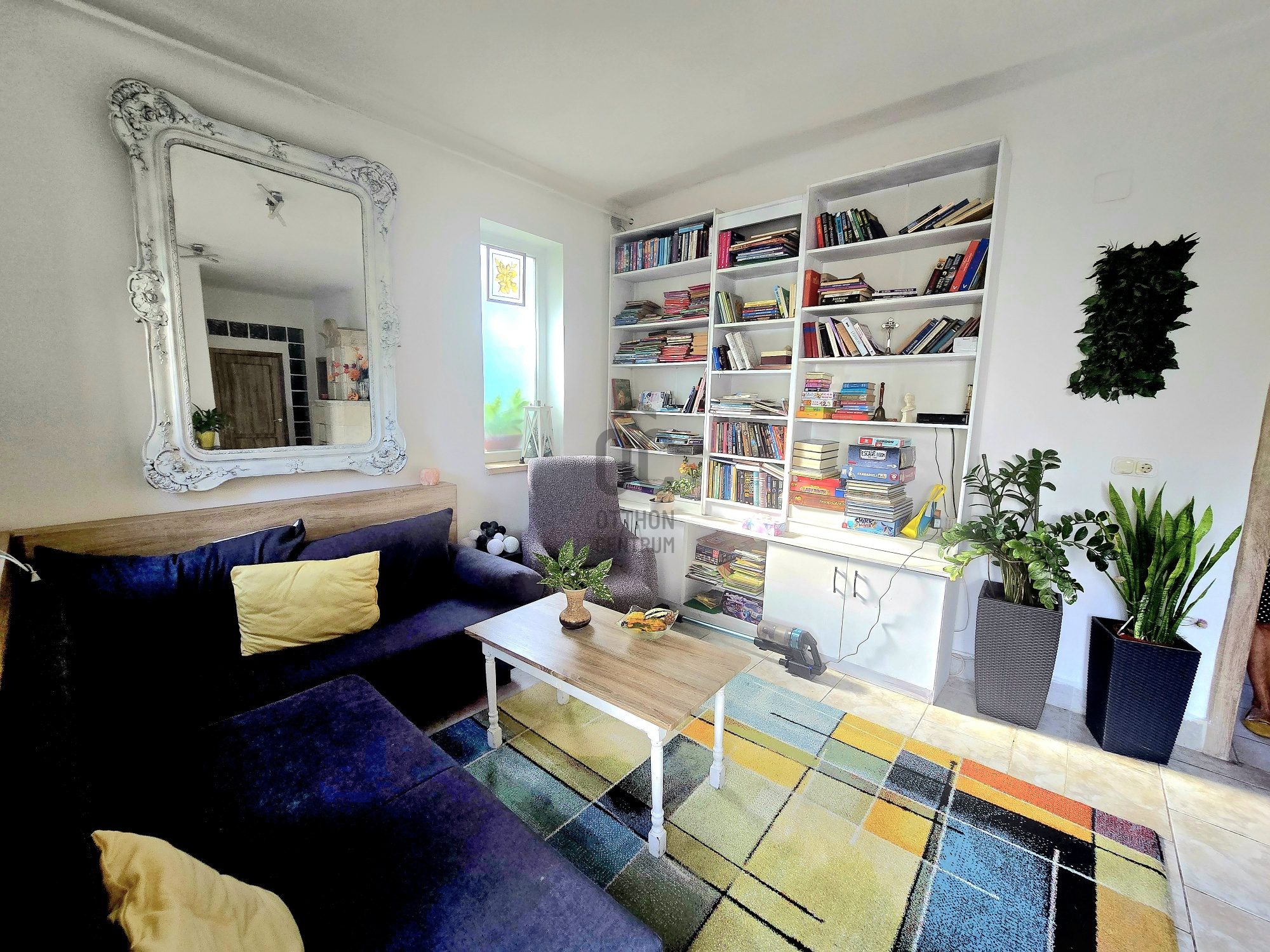 Gallery zoom image