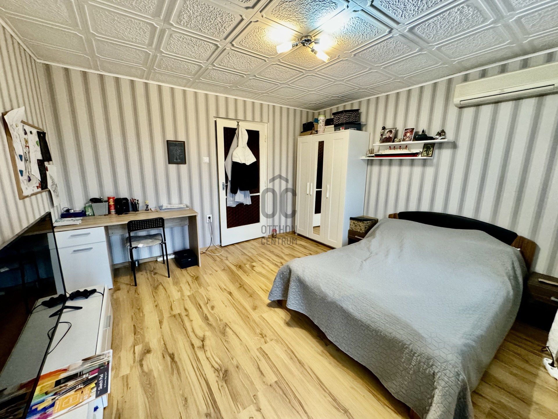 Gallery zoom image
