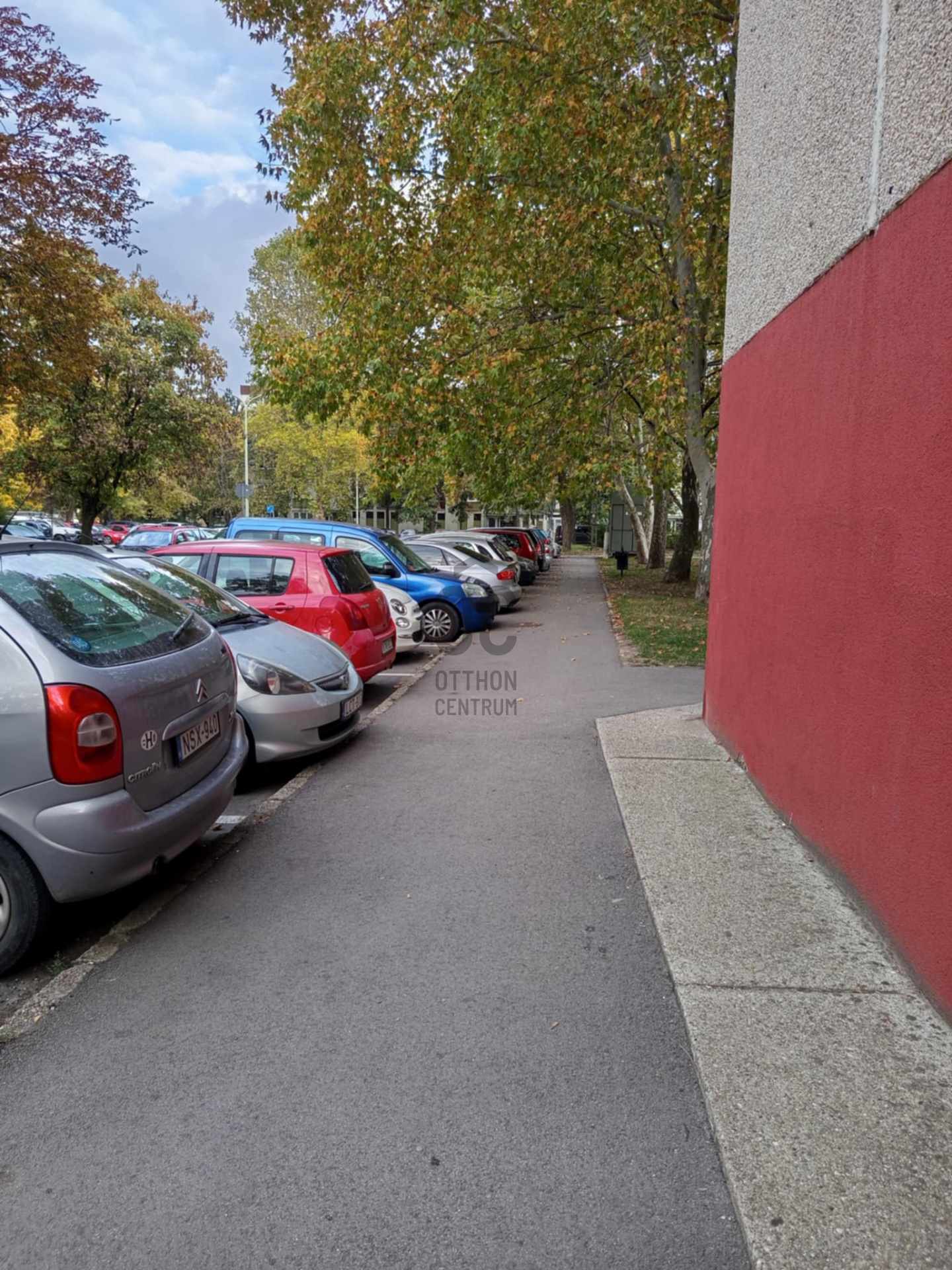 Gallery zoom image