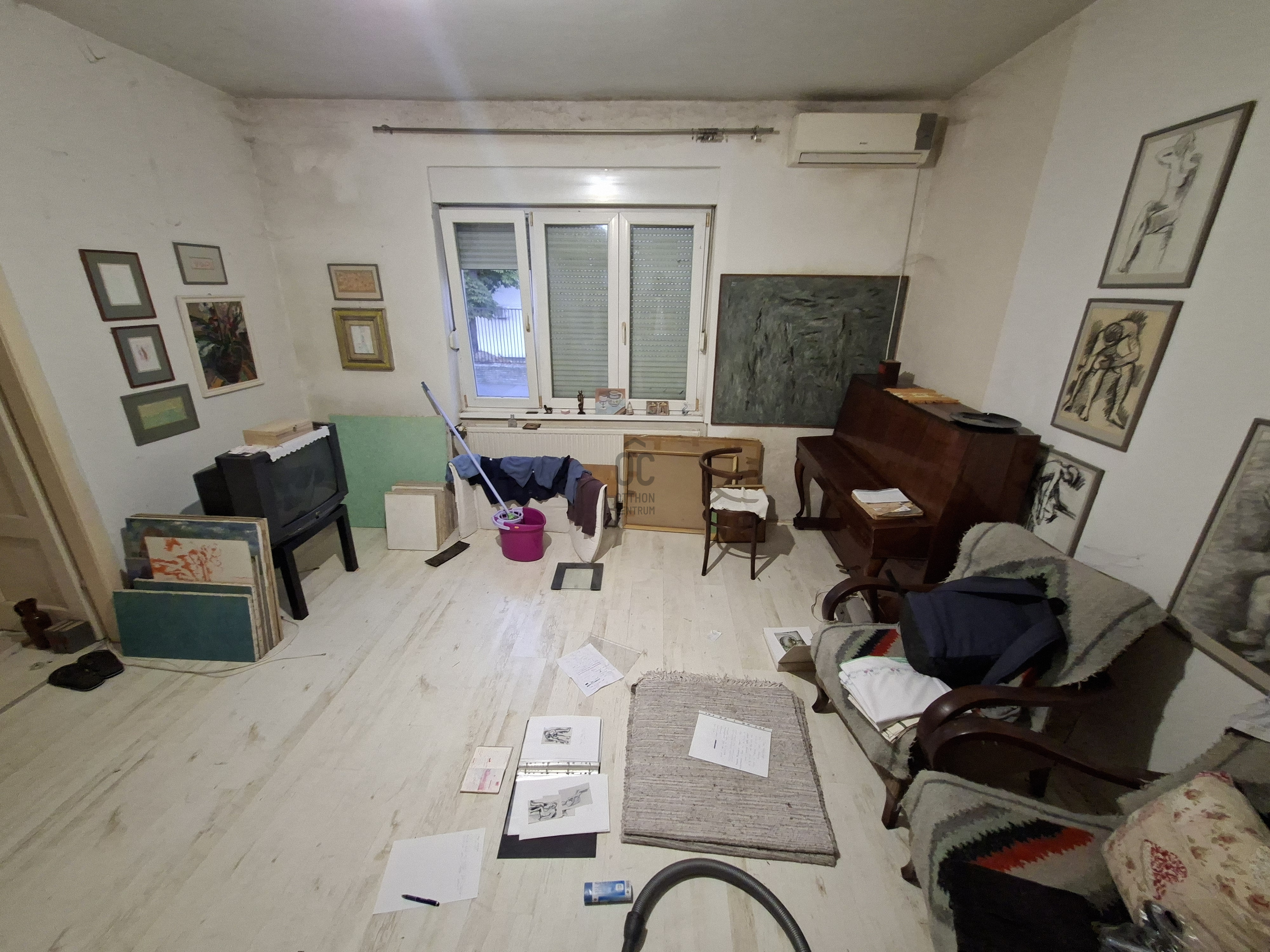 Gallery zoom image