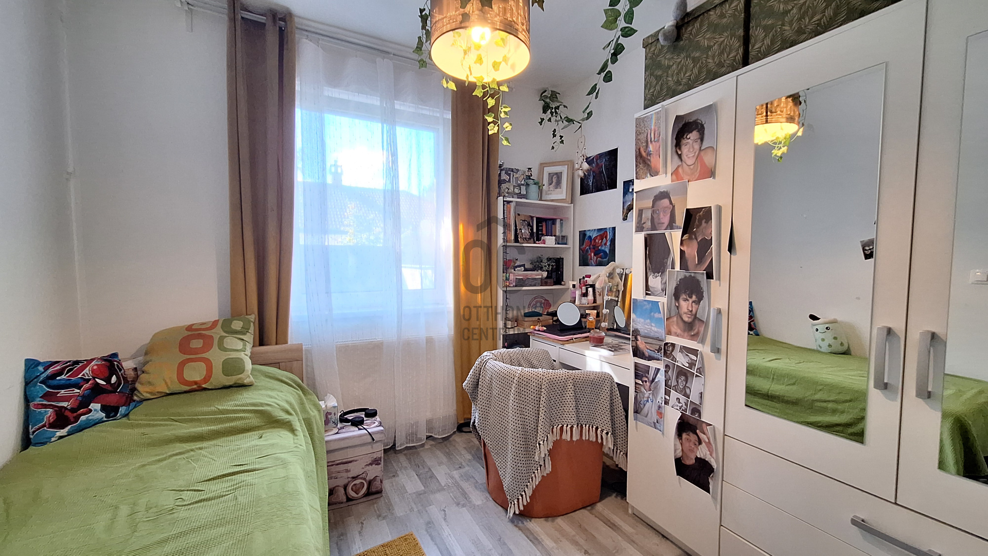 Gallery zoom image