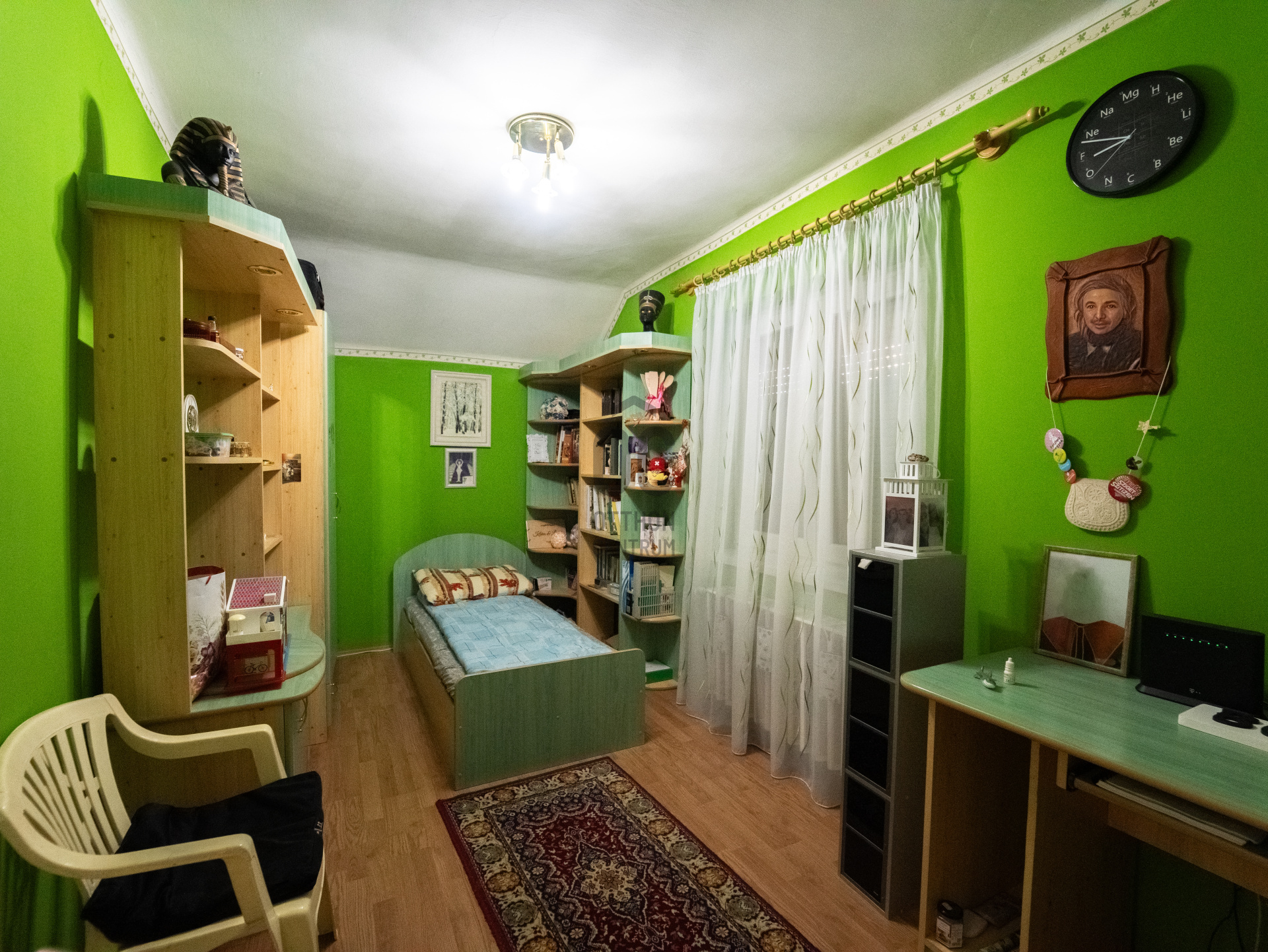 Gallery zoom image