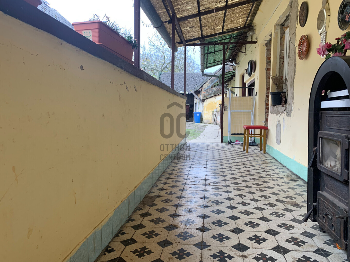 Gallery zoom image