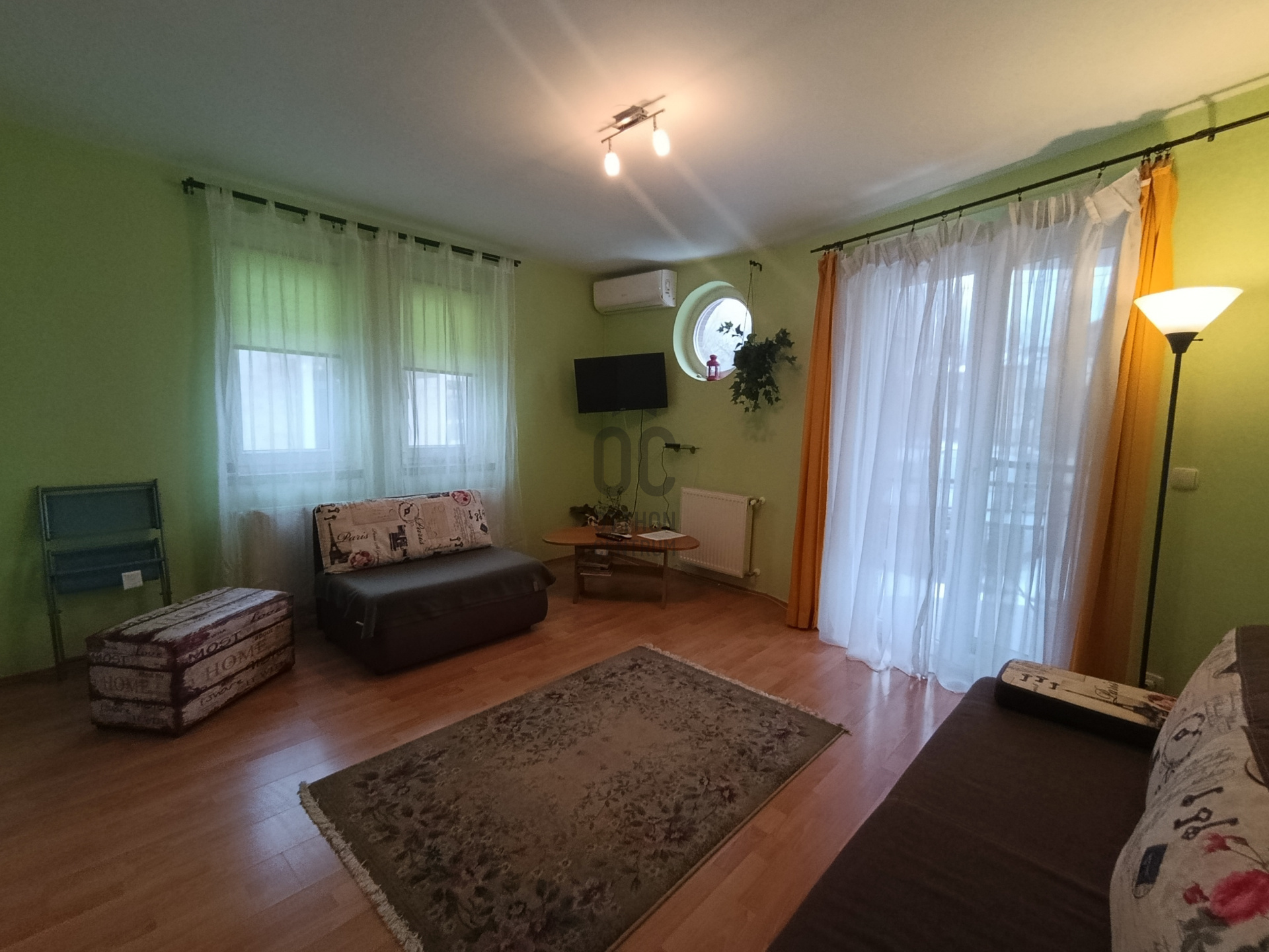 Gallery zoom image