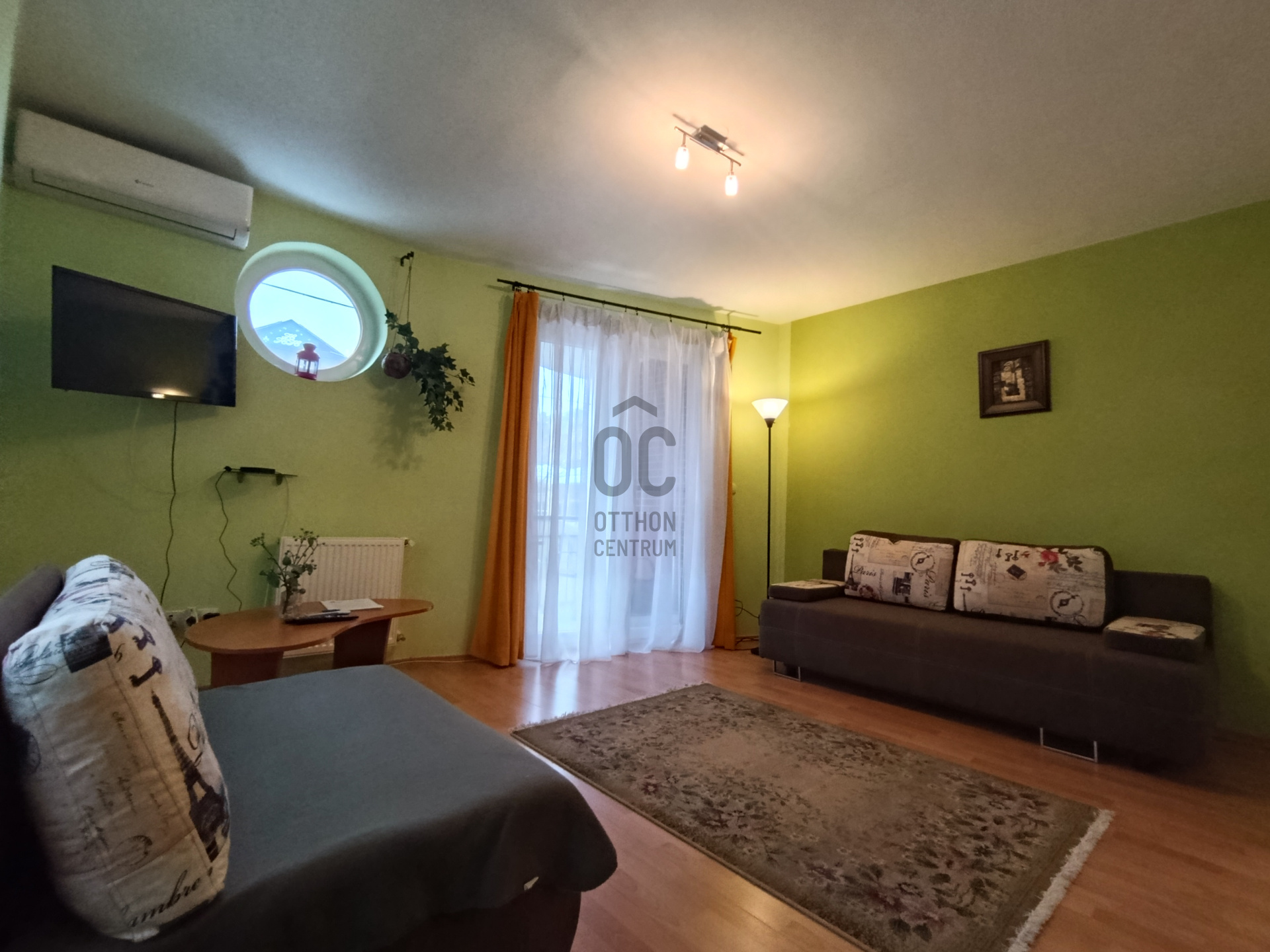 Gallery zoom image