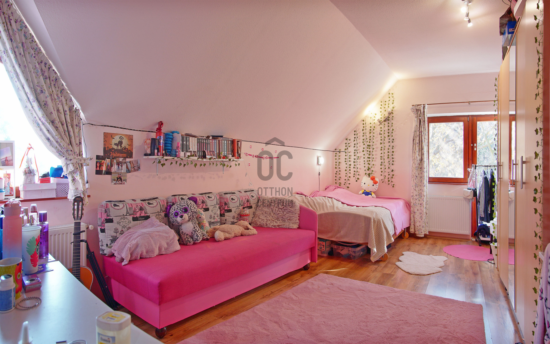 Gallery zoom image