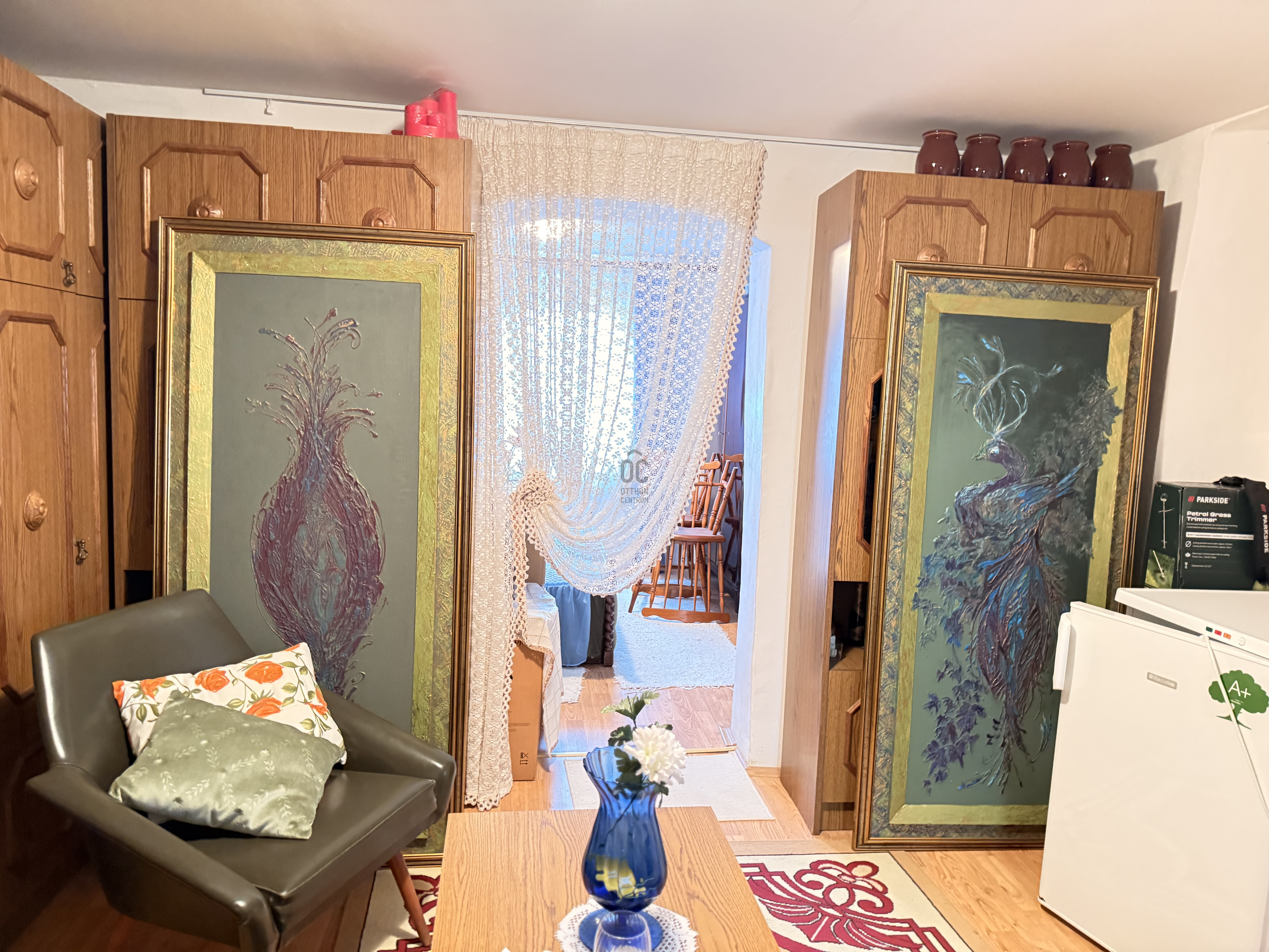 Gallery zoom image