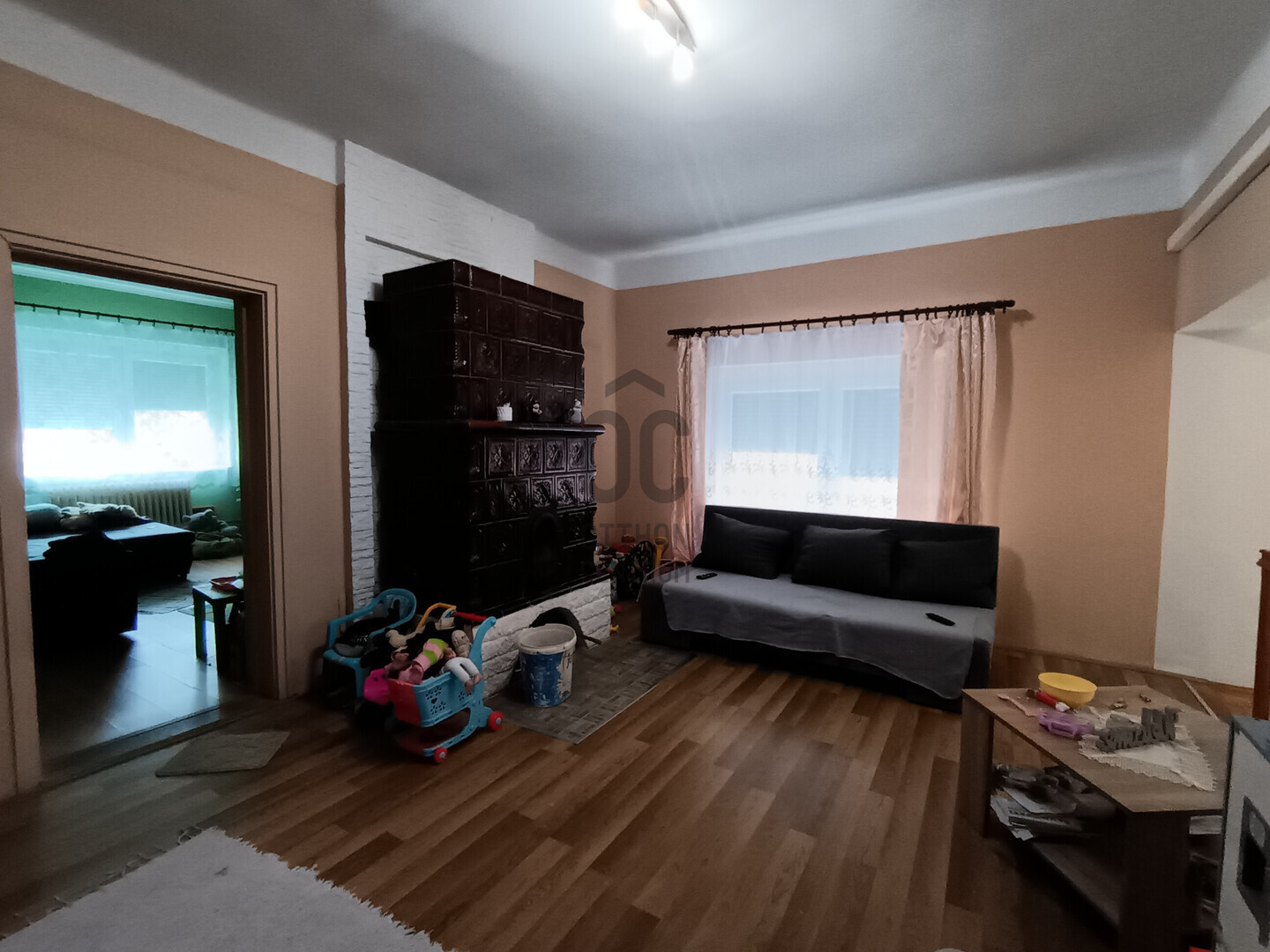 Gallery zoom image