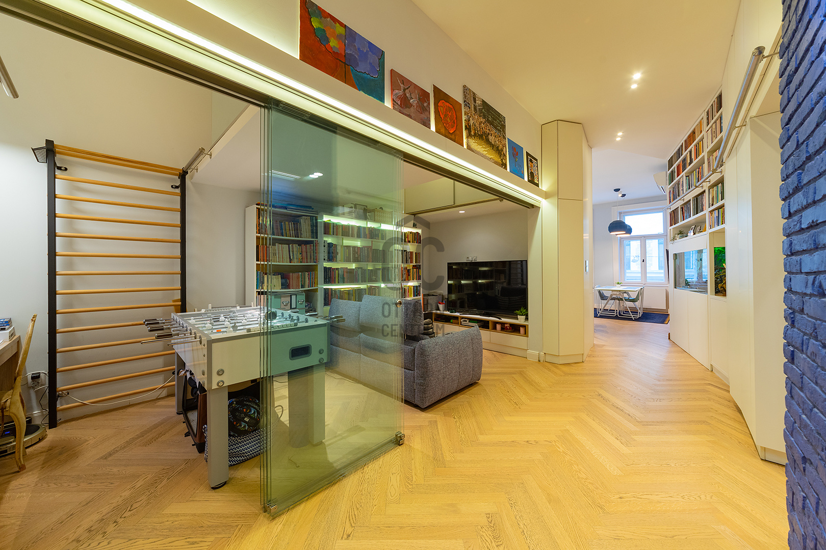 Gallery zoom image