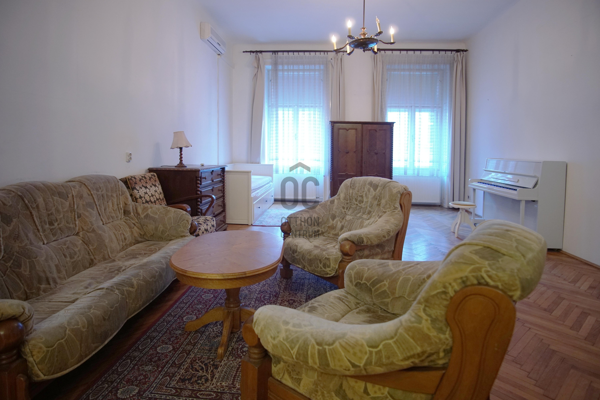Gallery zoom image