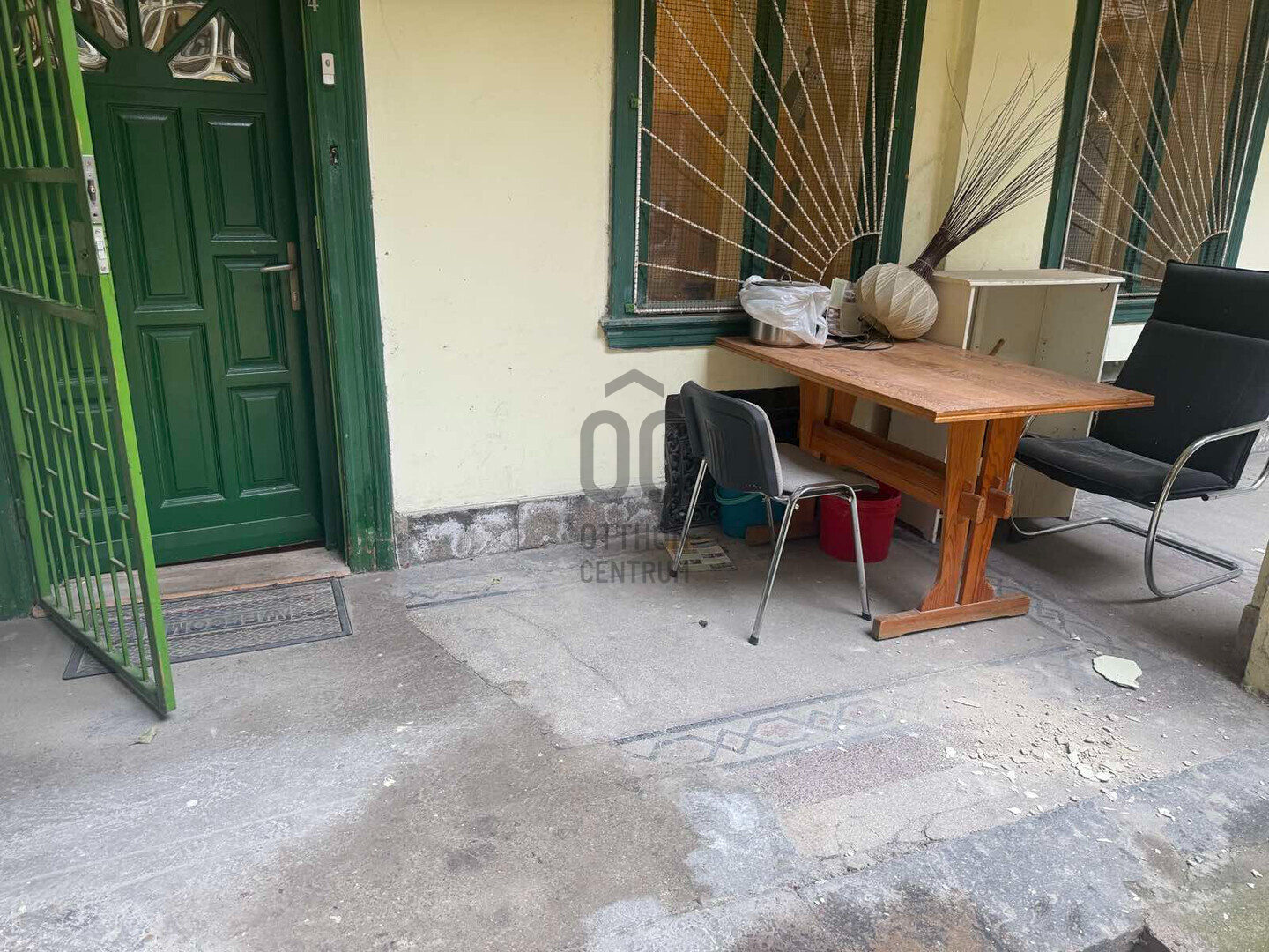 Gallery zoom image