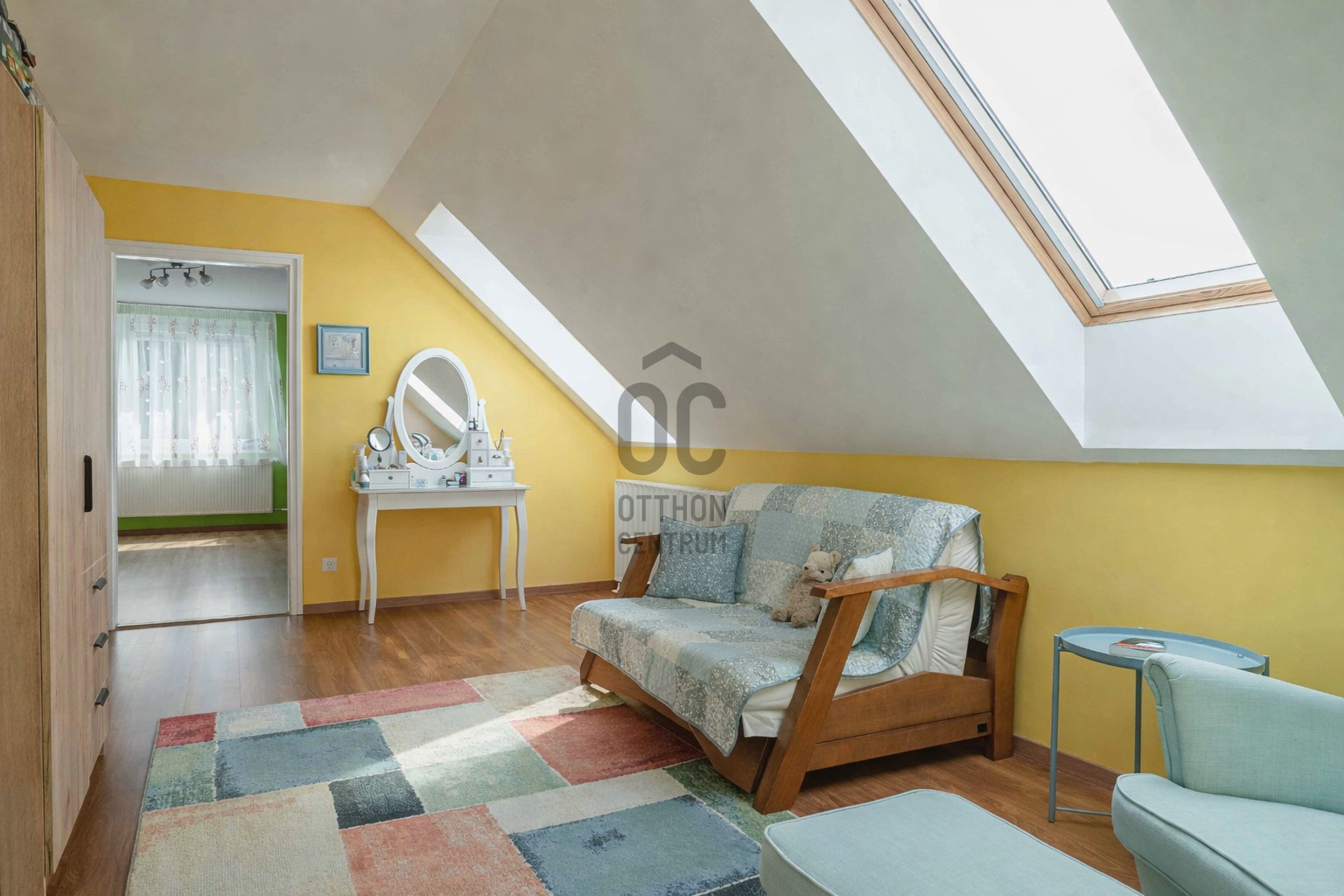 Gallery zoom image