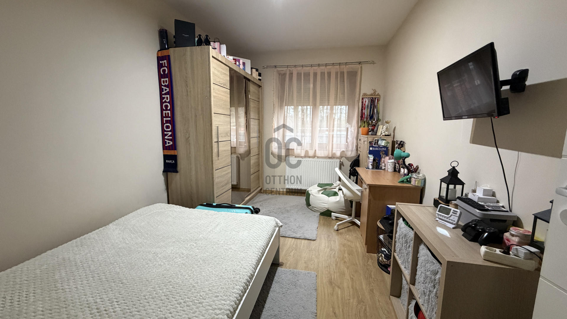 Gallery zoom image