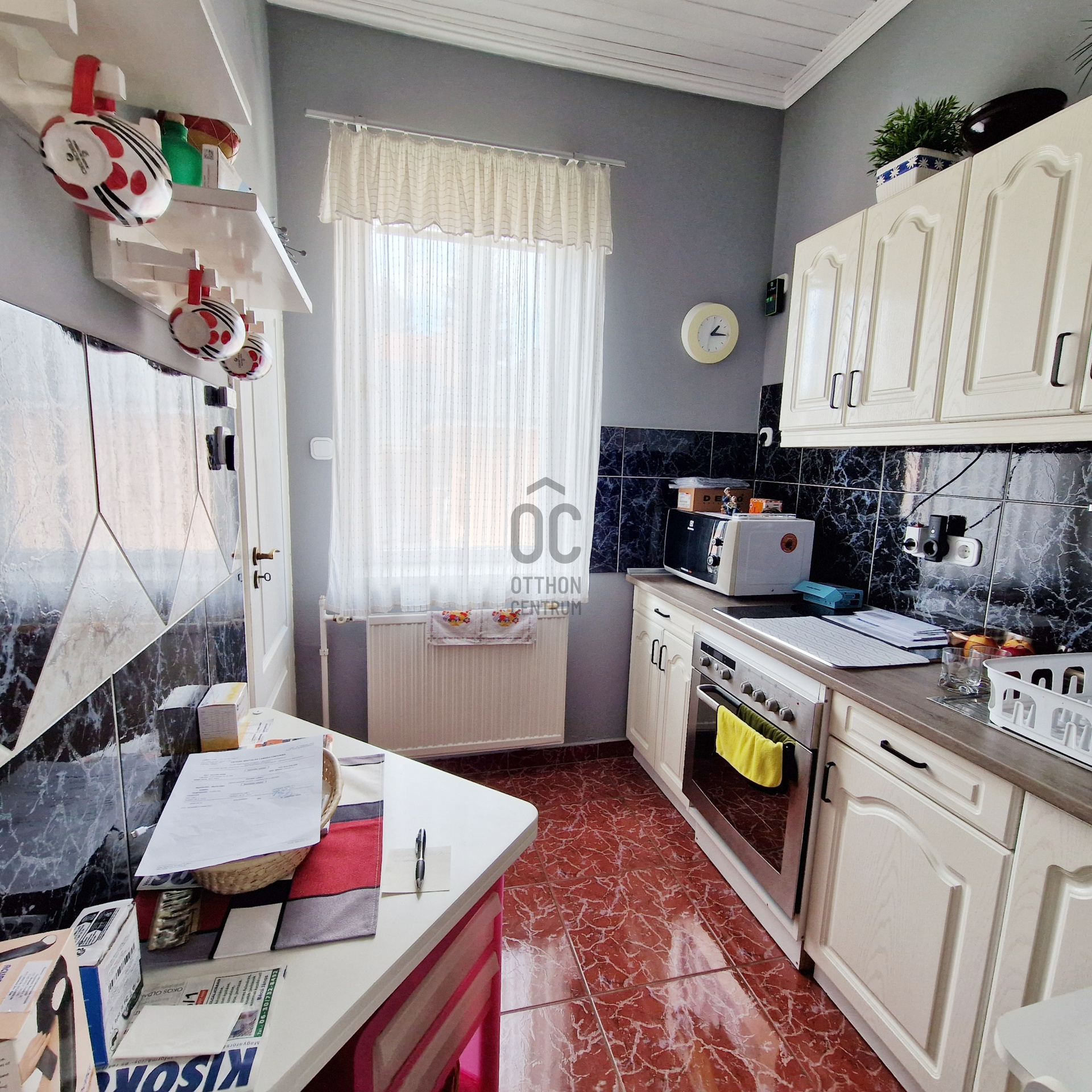 Gallery zoom image