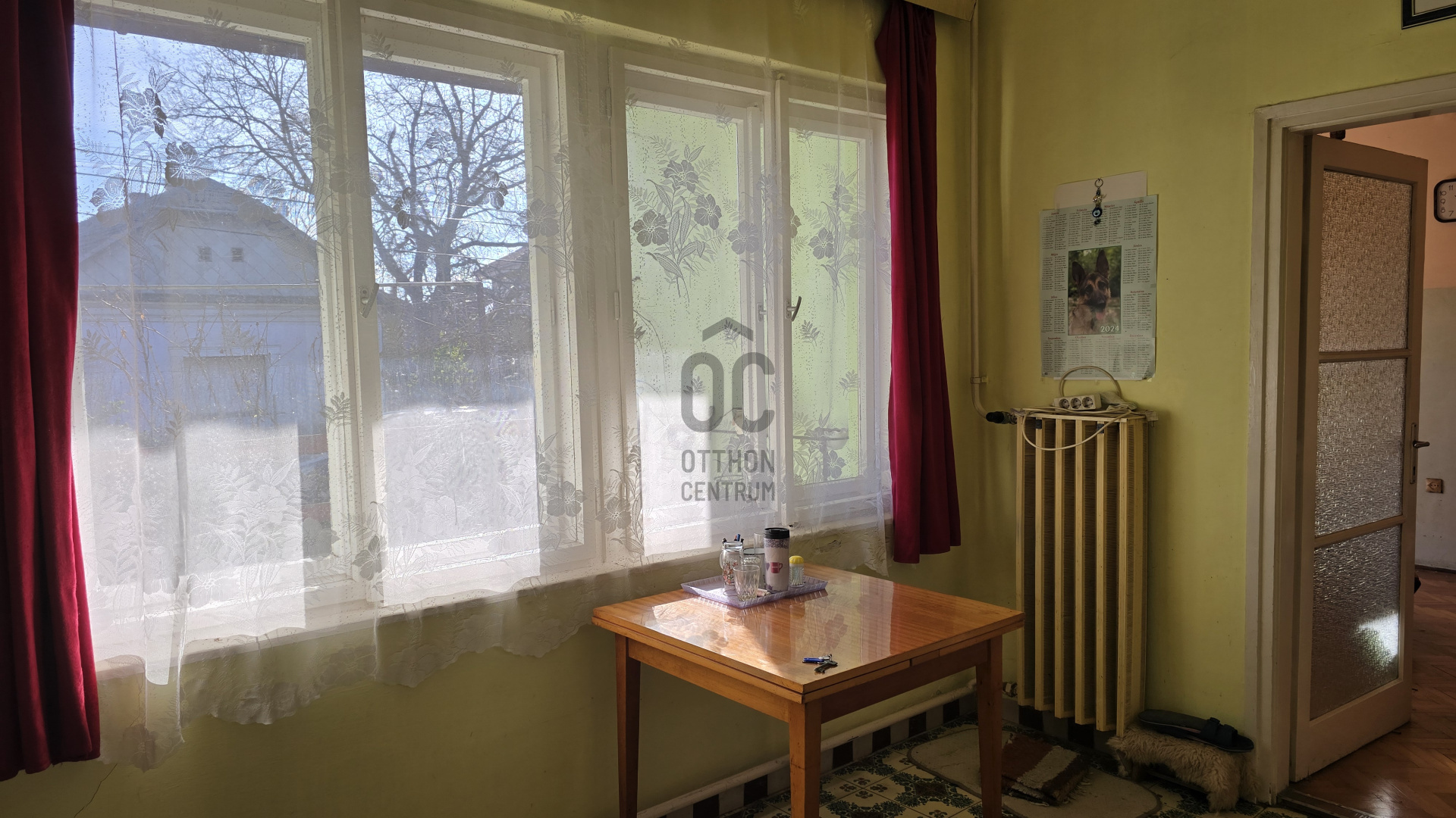 Gallery zoom image