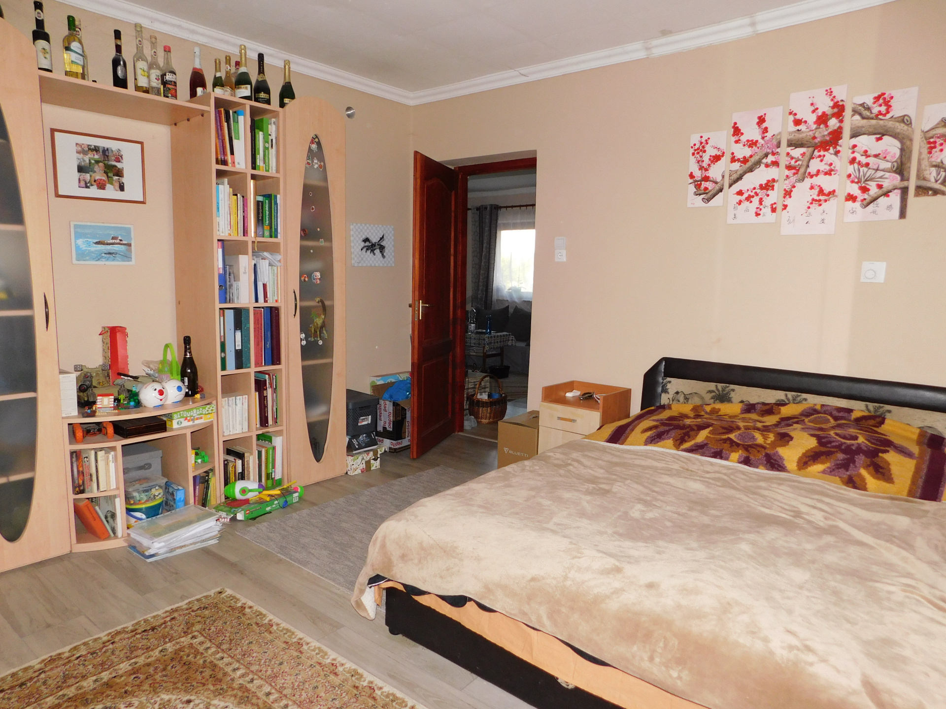 Gallery zoom image