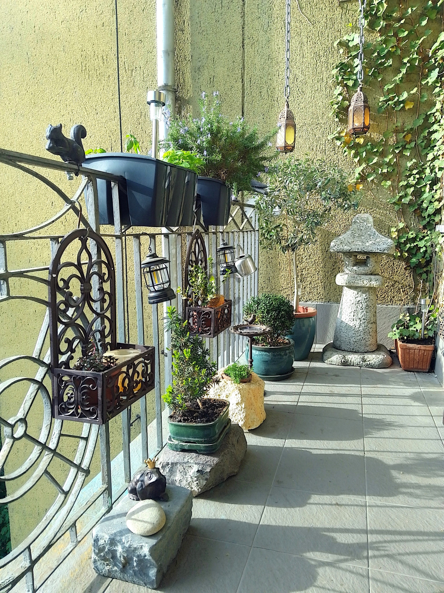 Gallery zoom image
