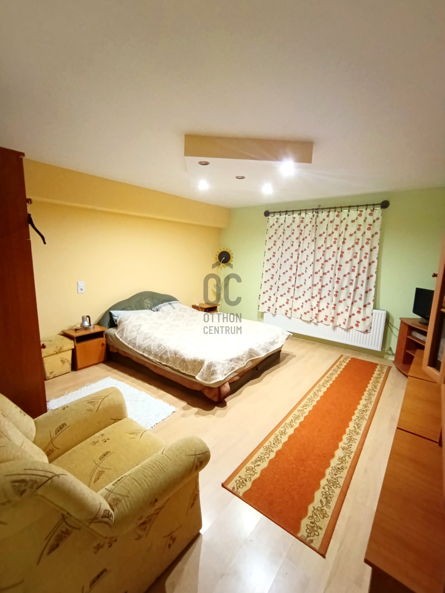 Gallery zoom image