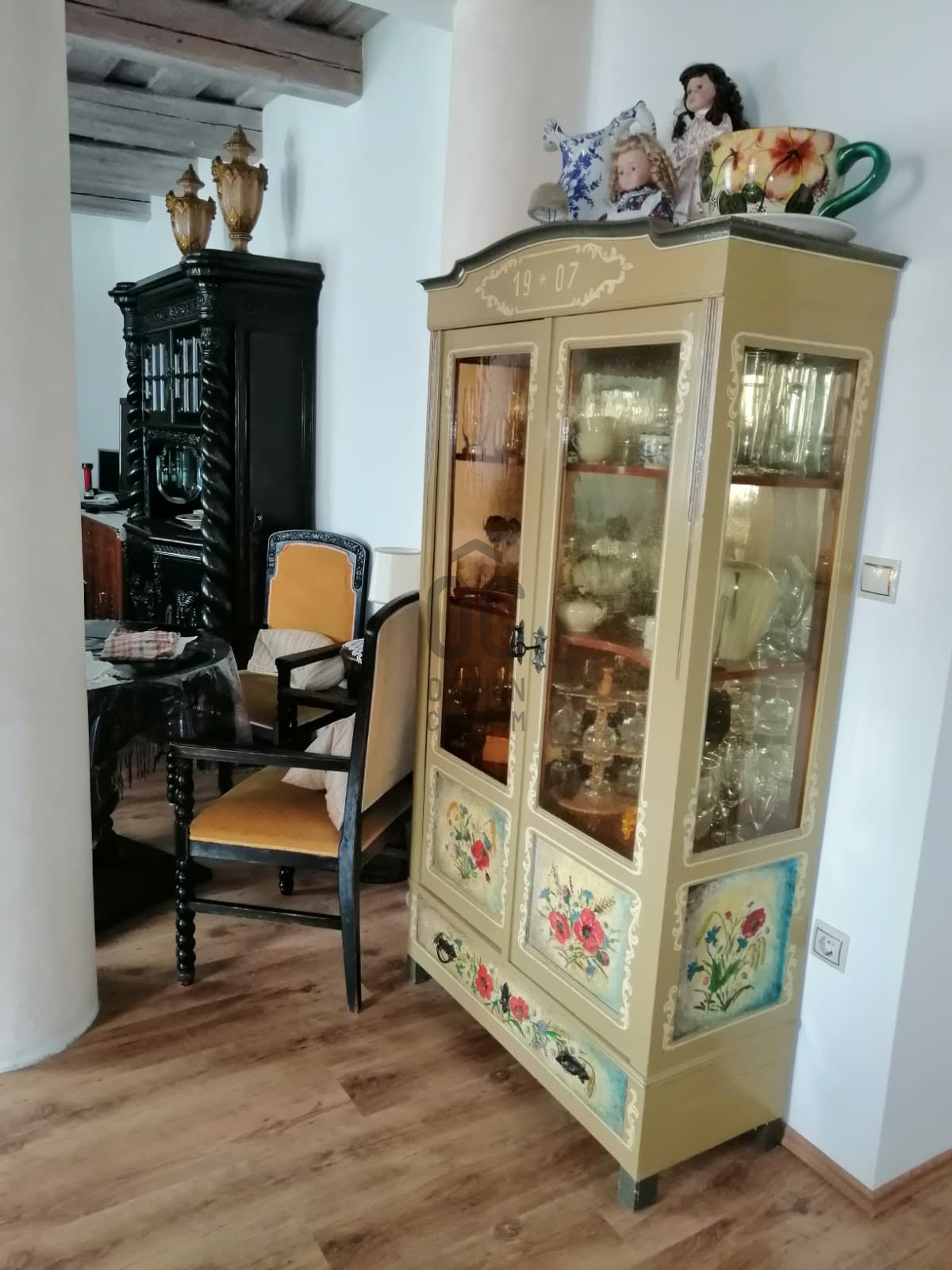 Gallery zoom image