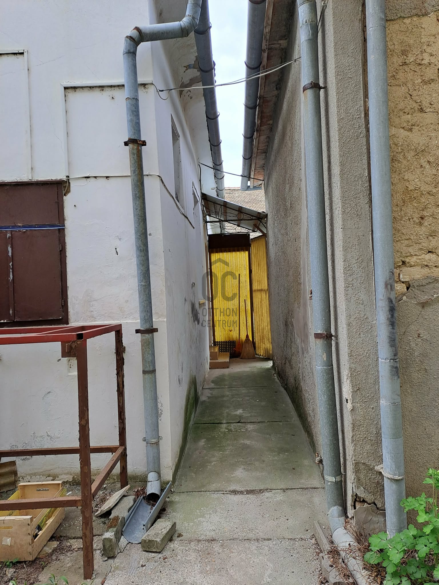 Gallery zoom image