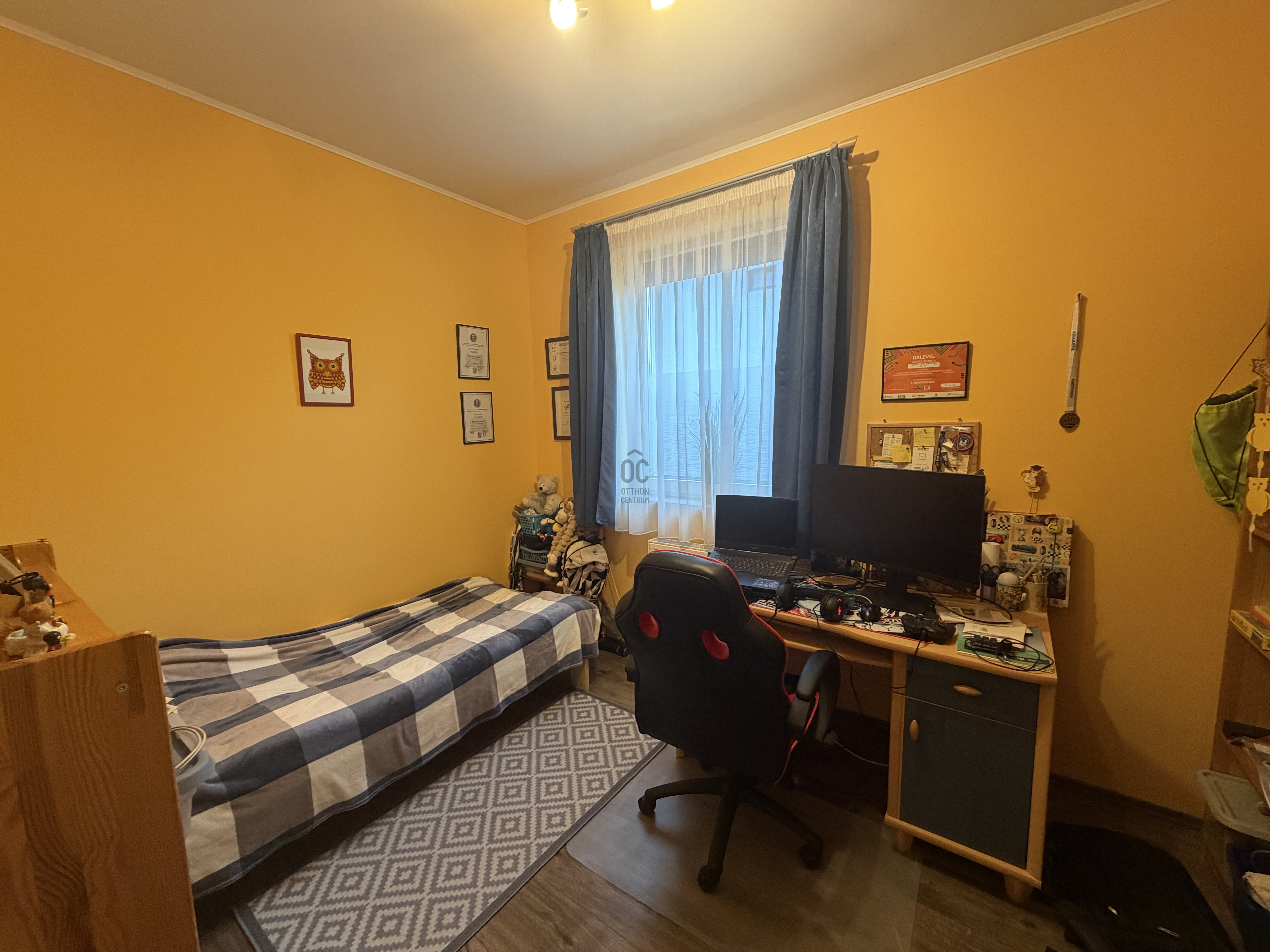 Gallery zoom image