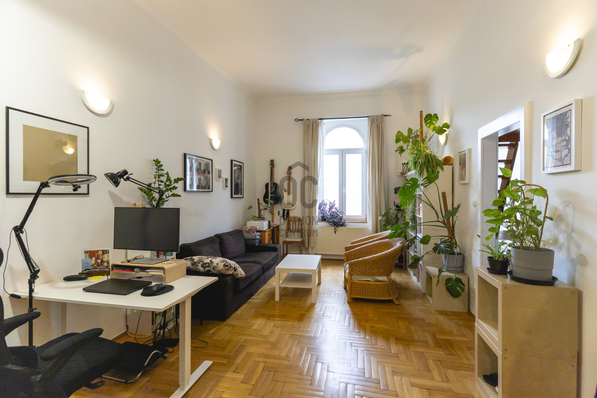 Gallery zoom image